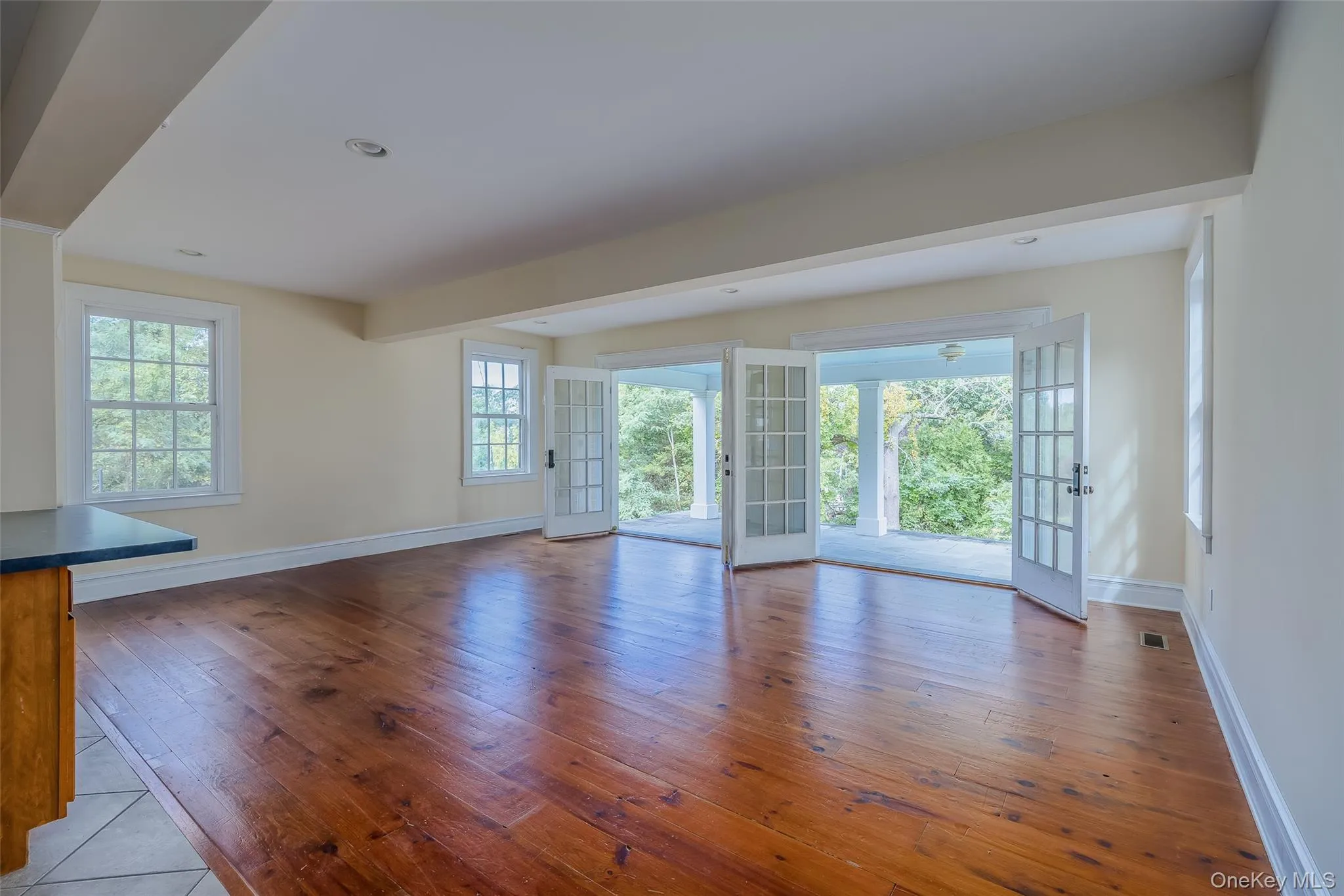 246 Shore Road, Brookhaven, NY, 3 Bedrooms Bedrooms, 7 Rooms Rooms,2 BathroomsBathrooms,Residential Lease,For Rent,Shore,0,1065820 246 Shore Road, Brookhaven, NY, 3 Bedrooms Bedrooms, 7 Rooms Rooms,2 BathroomsBathrooms,Residential Lease,For Rent,Shore,0,1065820