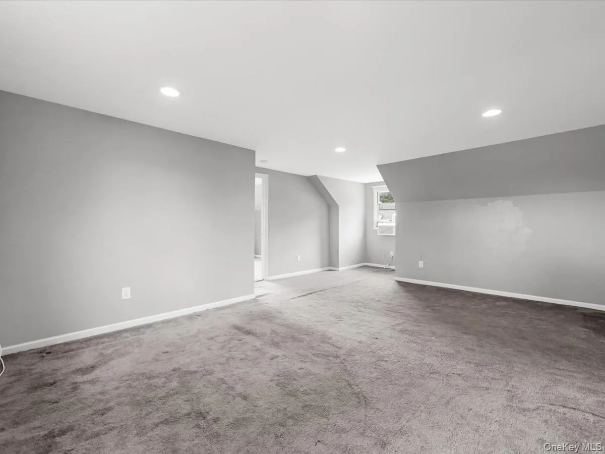 112 Rosemont Avenue, Brookhaven, NY, 4 Bedrooms Bedrooms, 7 Rooms Rooms,2 BathroomsBathrooms,Residential,For Rent,Rosemont,0,1065830 112 Rosemont Avenue, Brookhaven, NY, 4 Bedrooms Bedrooms, 7 Rooms Rooms,2 BathroomsBathrooms,Residential,For Rent,Rosemont,0,1065830