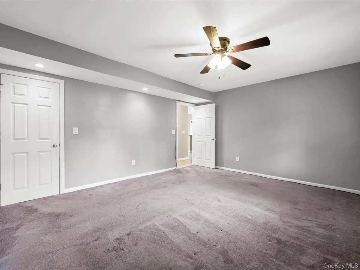 112 Rosemont Avenue, Brookhaven, NY, 4 Bedrooms Bedrooms, 7 Rooms Rooms,2 BathroomsBathrooms,Residential,For Rent,Rosemont,0,1065830 112 Rosemont Avenue, Brookhaven, NY, 4 Bedrooms Bedrooms, 7 Rooms Rooms,2 BathroomsBathrooms,Residential,For Rent,Rosemont,0,1065830