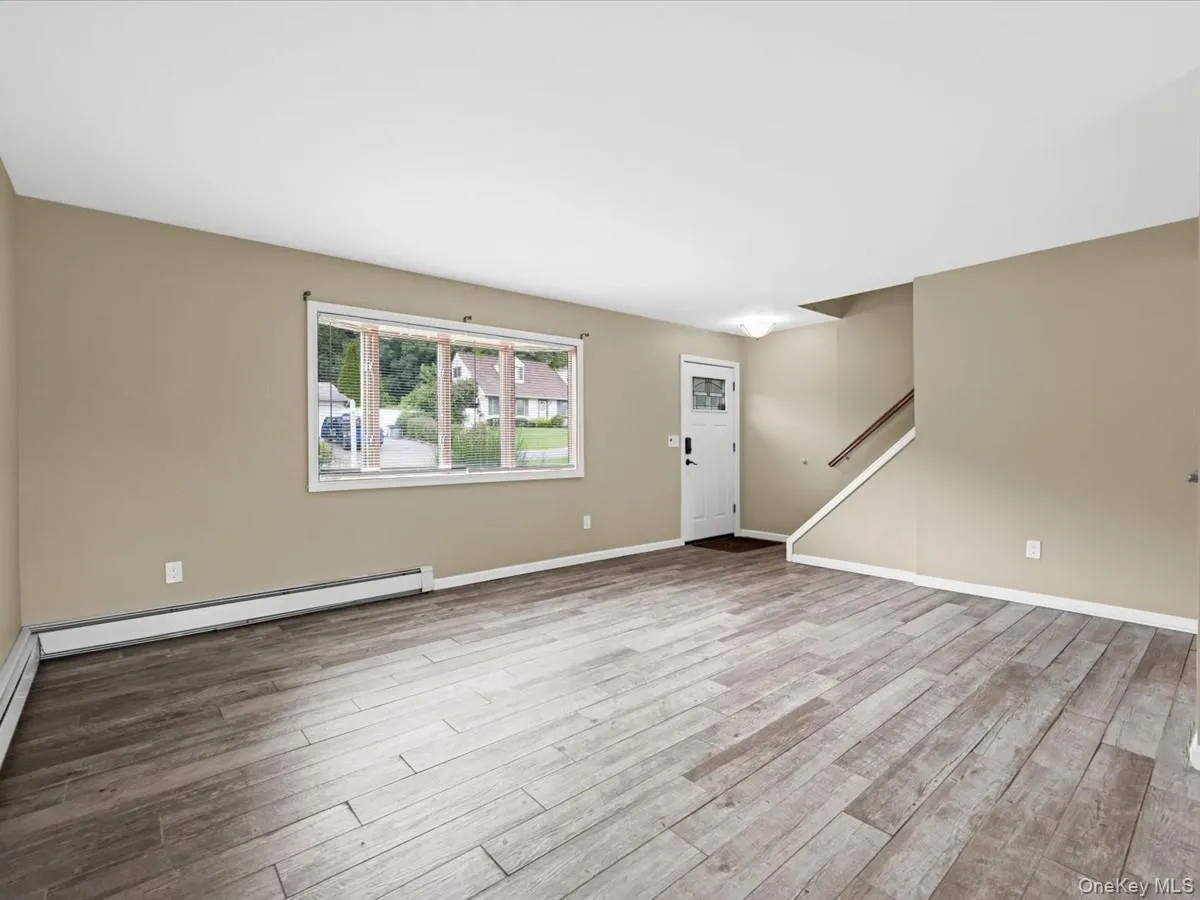 112 Rosemont Avenue, Brookhaven, NY, 4 Bedrooms Bedrooms, 7 Rooms Rooms,2 BathroomsBathrooms,Residential,For Rent,Rosemont,0,1065830 112 Rosemont Avenue, Brookhaven, NY, 4 Bedrooms Bedrooms, 7 Rooms Rooms,2 BathroomsBathrooms,Residential,For Rent,Rosemont,0,1065830