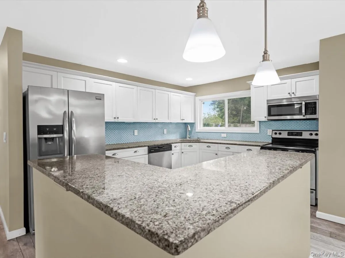 112 Rosemont Avenue, Brookhaven, NY, 4 Bedrooms Bedrooms, 7 Rooms Rooms,2 BathroomsBathrooms,Residential,For Rent,Rosemont,0,1065830 112 Rosemont Avenue, Brookhaven, NY, 4 Bedrooms Bedrooms, 7 Rooms Rooms,2 BathroomsBathrooms,Residential,For Rent,Rosemont,0,1065830
