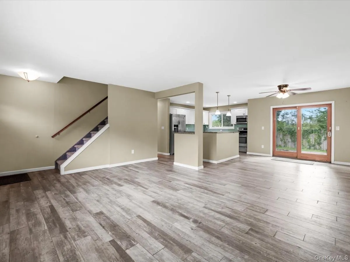 112 Rosemont Avenue, Brookhaven, NY, 4 Bedrooms Bedrooms, 7 Rooms Rooms,2 BathroomsBathrooms,Residential,For Rent,Rosemont,0,1065830 112 Rosemont Avenue, Brookhaven, NY, 4 Bedrooms Bedrooms, 7 Rooms Rooms,2 BathroomsBathrooms,Residential,For Rent,Rosemont,0,1065830