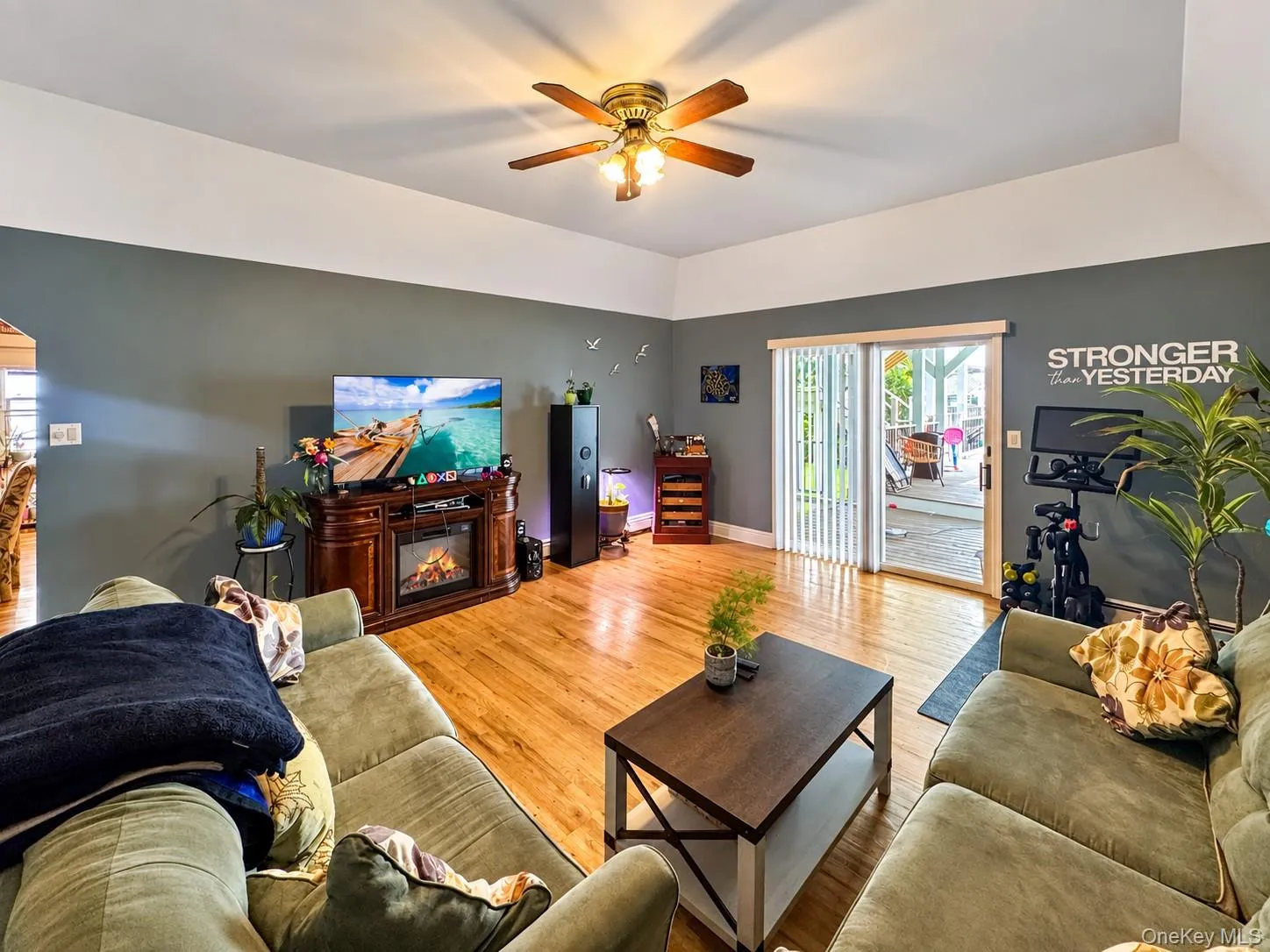 869 Canal Street, Babylon, NY , With , 1 Bedroom , and , 4 Room , 1 Bathroom , For , Residential Lease , For Rent , 1065855 , MLSID,1065855 869 Canal Street, Babylon, NY , With , 1 Bedroom , and , 4 Room , 1 Bathroom , For , Residential Lease , For Rent , 1065855 , MLSID,1065855