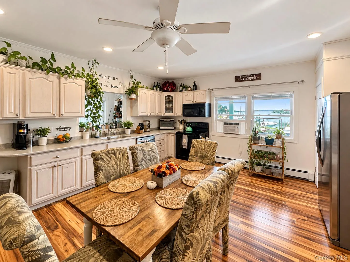 869 Canal Street, Babylon, NY , With , 1 Bedroom , and , 4 Room , 1 Bathroom , For , Residential Lease , For Rent , 1065855 , MLSID,1065855 869 Canal Street, Babylon, NY , With , 1 Bedroom , and , 4 Room , 1 Bathroom , For , Residential Lease , For Rent , 1065855 , MLSID,1065855