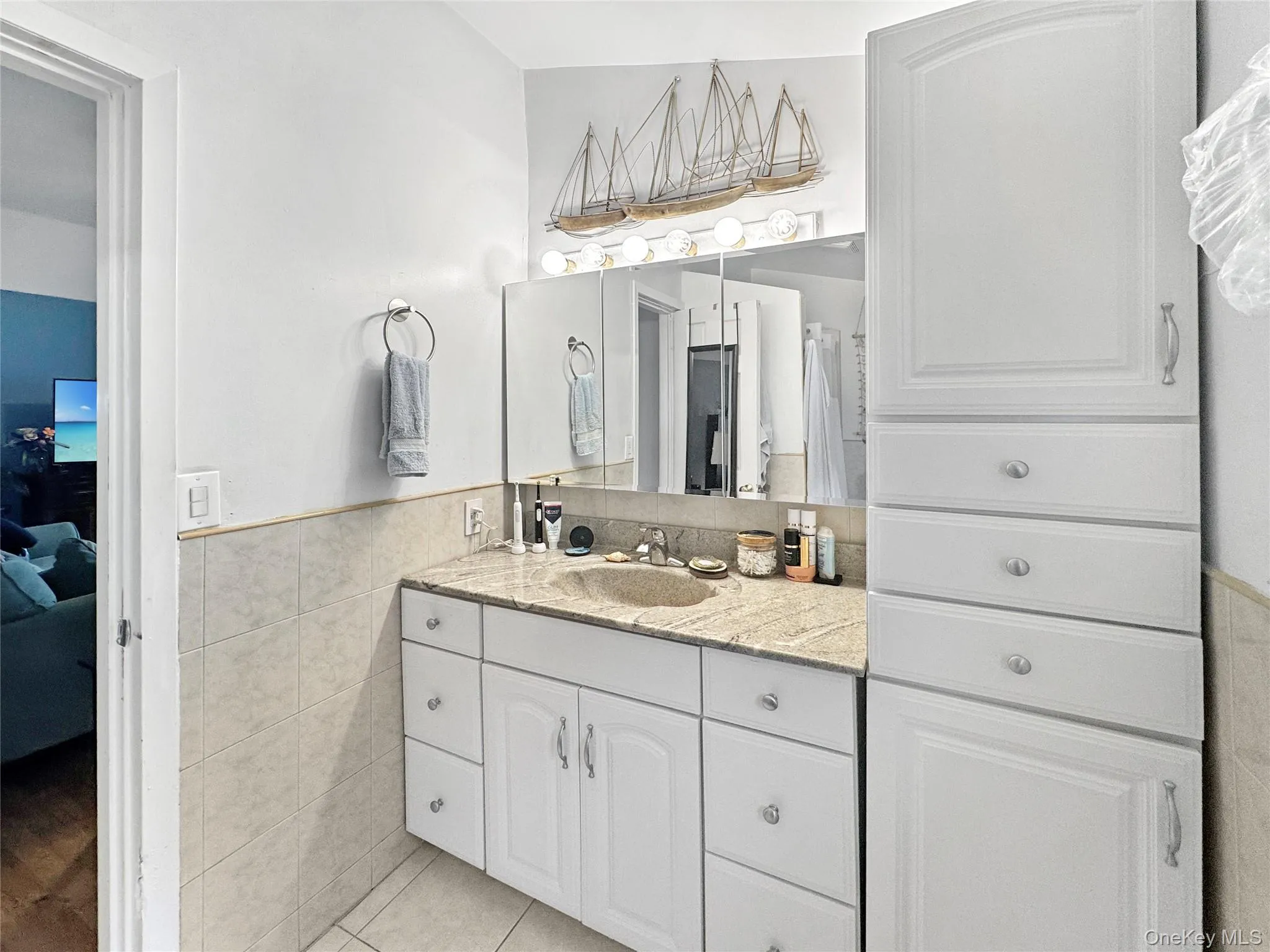 869 Canal Street, Babylon, NY , With , 1 Bedroom , and , 4 Room , 1 Bathroom , For , Residential Lease , For Rent , 1065855 , MLSID,1065855 869 Canal Street, Babylon, NY , With , 1 Bedroom , and , 4 Room , 1 Bathroom , For , Residential Lease , For Rent , 1065855 , MLSID,1065855