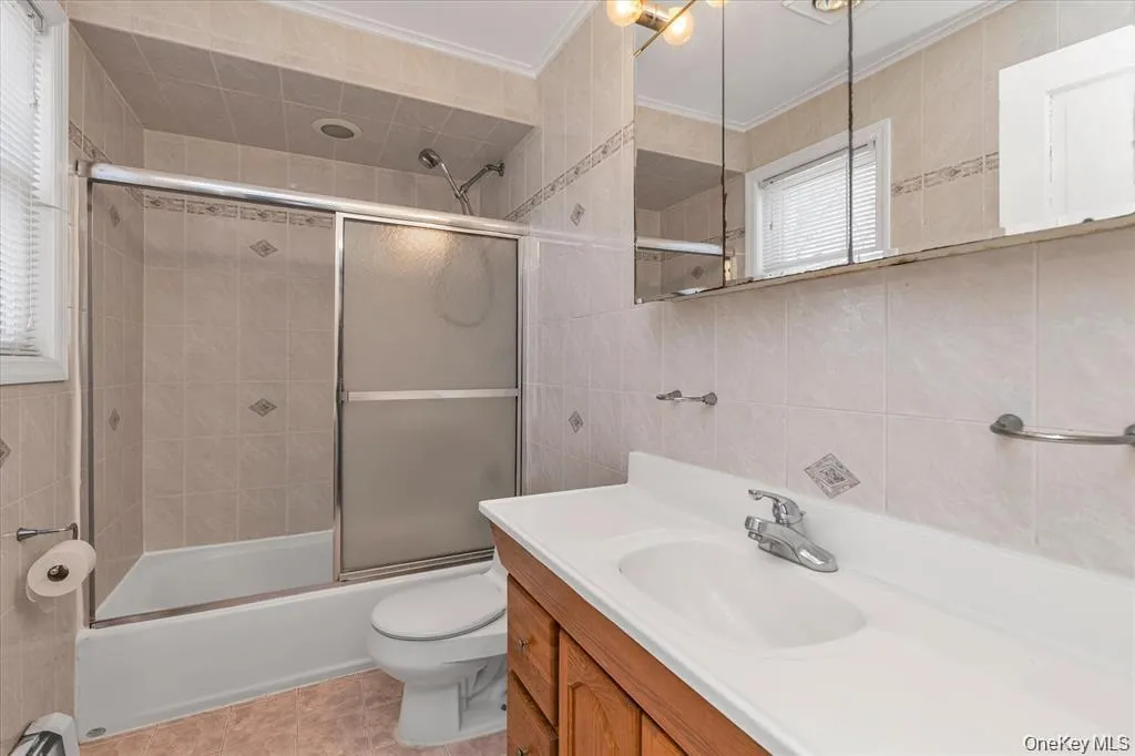 491 Oakland Avenue, Hempstead, NY , With , 2 Bedroom , and , 4 Room , 1 Bathroom , For , Residential Lease , For Rent , 1065867 , MLSID,1065867 491 Oakland Avenue, Hempstead, NY , With , 2 Bedroom , and , 4 Room , 1 Bathroom , For , Residential Lease , For Rent , 1065867 , MLSID,1065867