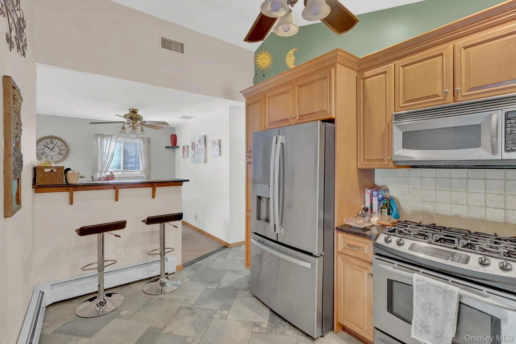 16 Ireland Place, Babylon, NY, 4 Bedrooms Bedrooms, 9 Rooms Rooms,2 BathroomsBathrooms,Residential,For Rent,Ireland,0,1065868 16 Ireland Place, Babylon, NY, 4 Bedrooms Bedrooms, 9 Rooms Rooms,2 BathroomsBathrooms,Residential,For Rent,Ireland,0,1065868