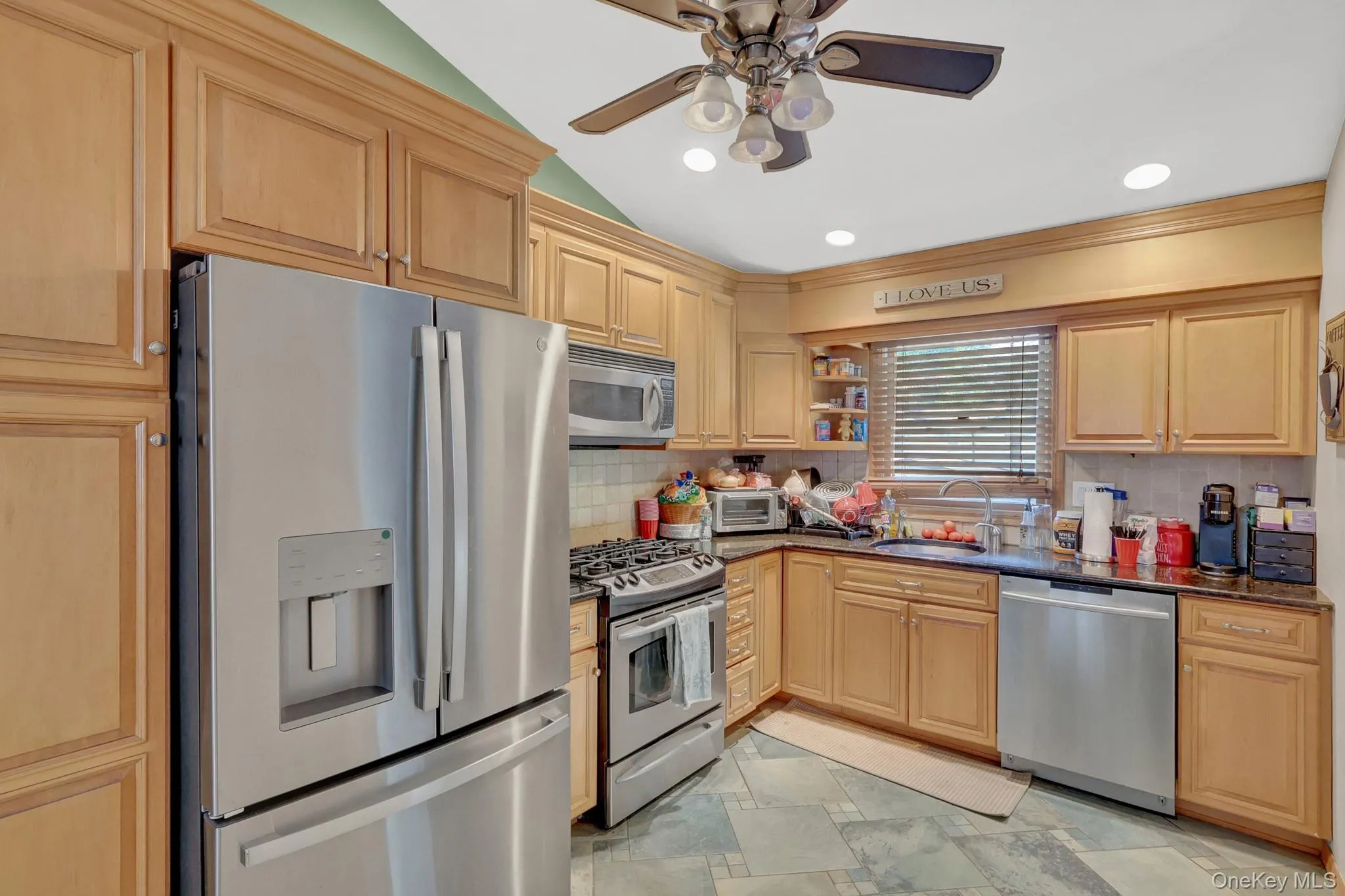 16 Ireland Place, Babylon, NY, 4 Bedrooms Bedrooms, 9 Rooms Rooms,2 BathroomsBathrooms,Residential,For Rent,Ireland,0,1065868 16 Ireland Place, Babylon, NY, 4 Bedrooms Bedrooms, 9 Rooms Rooms,2 BathroomsBathrooms,Residential,For Rent,Ireland,0,1065868