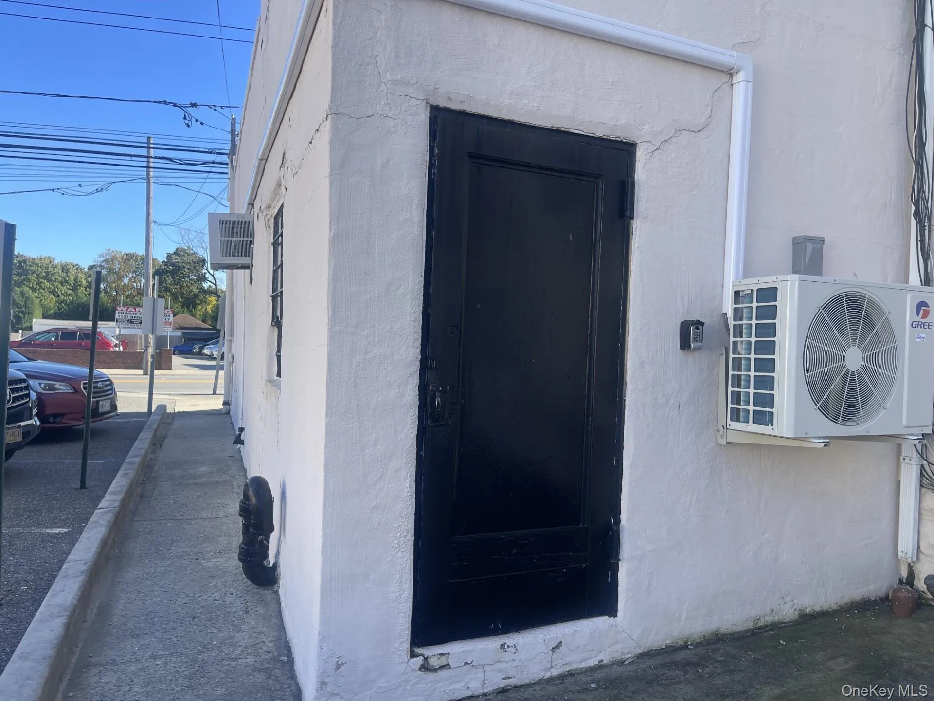 Back entry Back entry