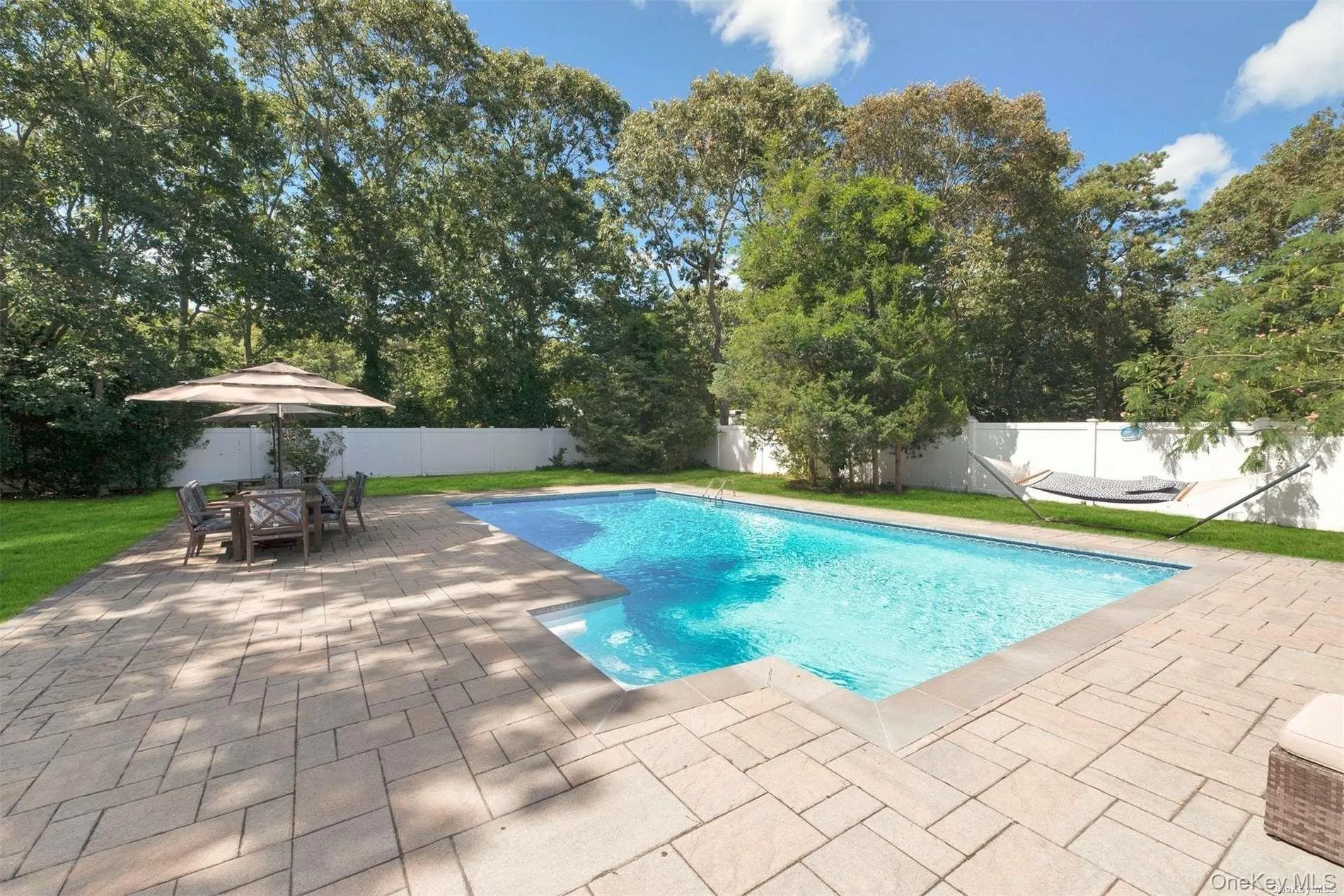 16 Norbury Road, Southampton, NY, 4 Bedrooms Bedrooms, 8 Rooms Rooms,2 BathroomsBathrooms,Residential Lease,For Rent,Norbury,0,1065884 16 Norbury Road, Southampton, NY, 4 Bedrooms Bedrooms, 8 Rooms Rooms,2 BathroomsBathrooms,Residential Lease,For Rent,Norbury,0,1065884