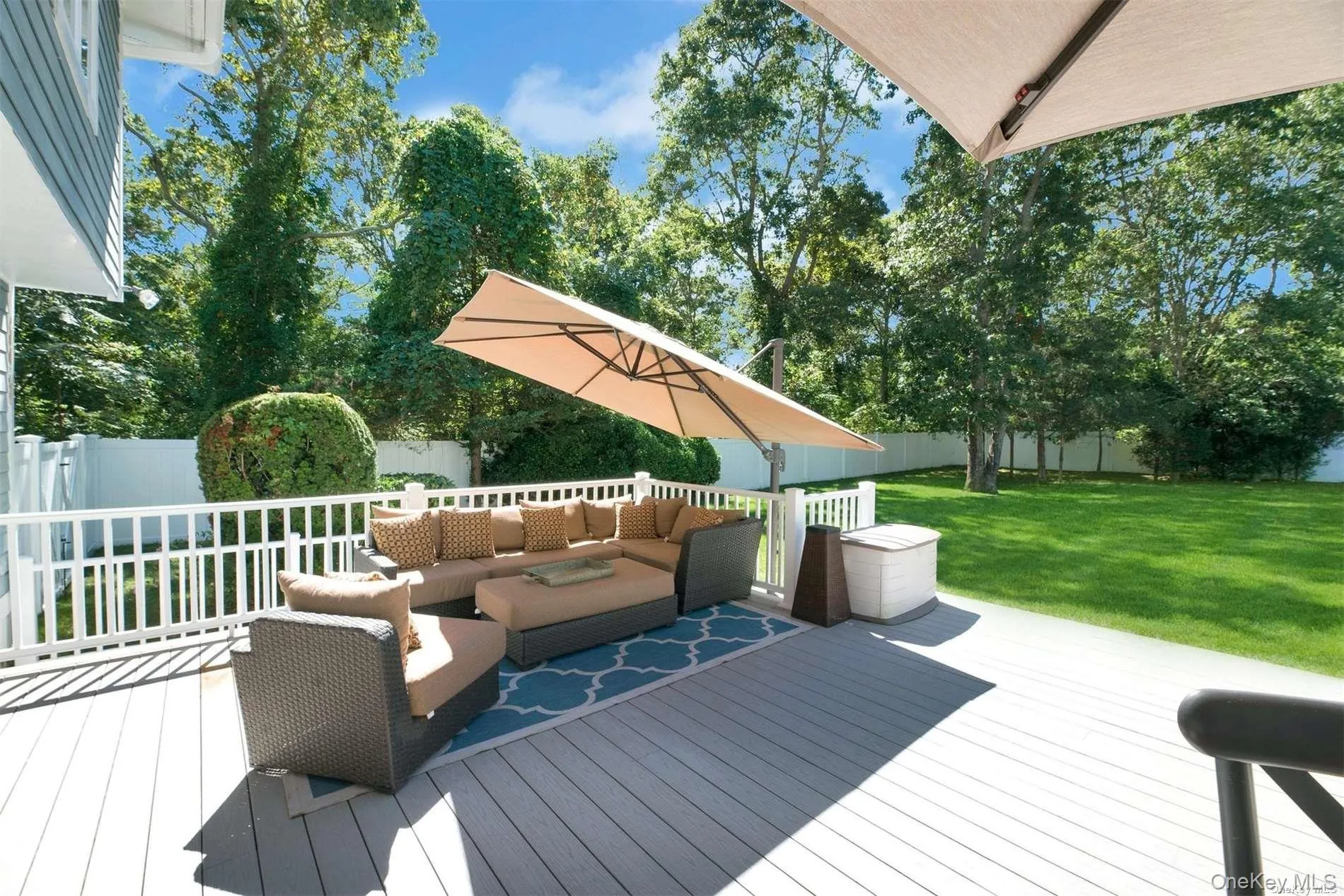 16 Norbury Road, Southampton, NY, 4 Bedrooms Bedrooms, 8 Rooms Rooms,2 BathroomsBathrooms,Residential Lease,For Rent,Norbury,0,1065884 16 Norbury Road, Southampton, NY, 4 Bedrooms Bedrooms, 8 Rooms Rooms,2 BathroomsBathrooms,Residential Lease,For Rent,Norbury,0,1065884