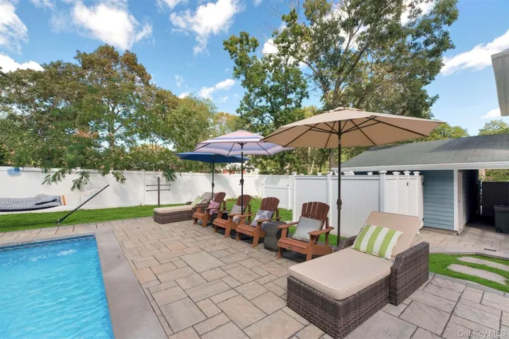 16 Norbury Road, Southampton, New York 11946
