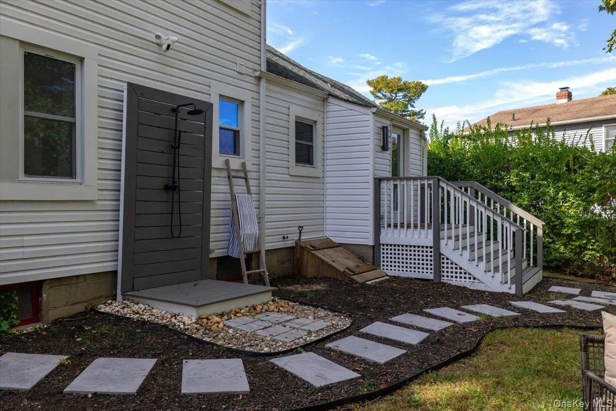 445 Coolidge Drive, Huntington, NY, 3 Bedrooms Bedrooms, 6 Rooms Rooms,2 BathroomsBathrooms,Residential,For Rent,Coolidge,0,1065922 445 Coolidge Drive, Huntington, NY, 3 Bedrooms Bedrooms, 6 Rooms Rooms,2 BathroomsBathrooms,Residential,For Rent,Coolidge,0,1065922