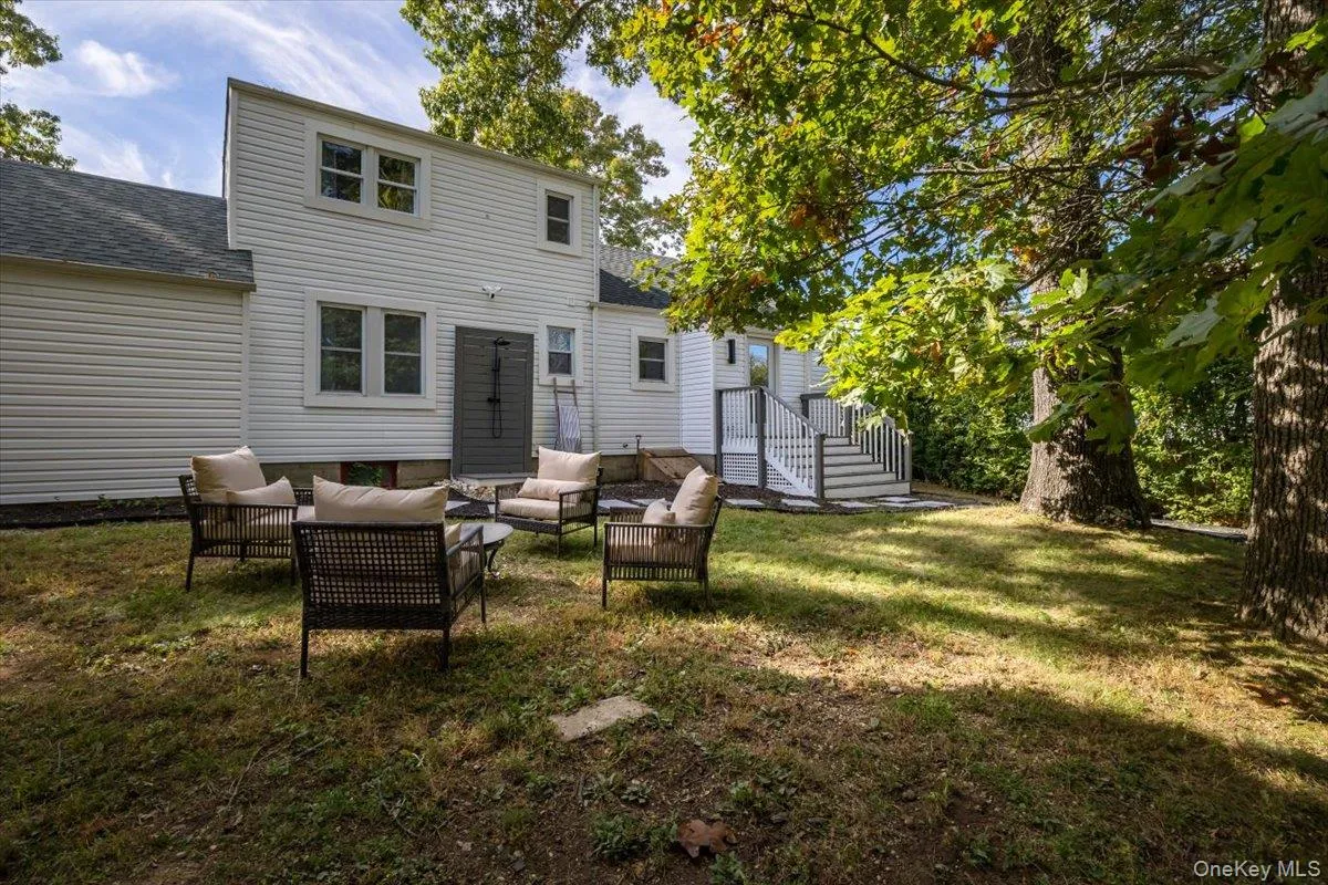 445 Coolidge Drive, Huntington, NY, 3 Bedrooms Bedrooms, 6 Rooms Rooms,2 BathroomsBathrooms,Residential,For Rent,Coolidge,0,1065922 445 Coolidge Drive, Huntington, NY, 3 Bedrooms Bedrooms, 6 Rooms Rooms,2 BathroomsBathrooms,Residential,For Rent,Coolidge,0,1065922