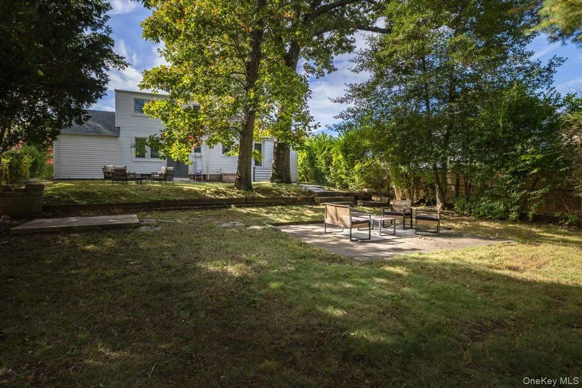 445 Coolidge Drive, Huntington, NY, 3 Bedrooms Bedrooms, 6 Rooms Rooms,2 BathroomsBathrooms,Residential,For Rent,Coolidge,0,1065922 445 Coolidge Drive, Huntington, NY, 3 Bedrooms Bedrooms, 6 Rooms Rooms,2 BathroomsBathrooms,Residential,For Rent,Coolidge,0,1065922
