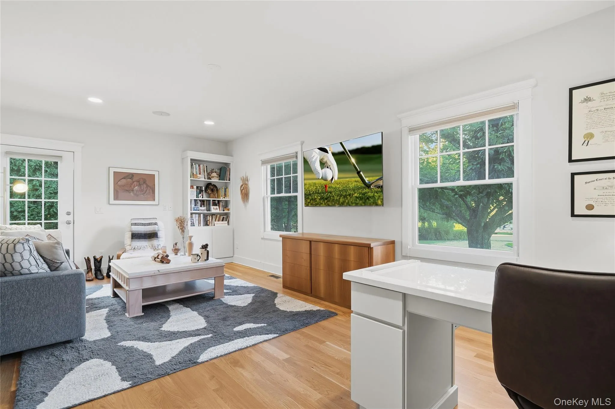 55 White Oak Lane, Southampton, NY , With , 3 Bedroom , and , 13 Room , 3 Bathroom , For , Residential Lease , For Rent , 1065928 , MLSID,1065928 55 White Oak Lane, Southampton, NY , With , 3 Bedroom , and , 13 Room , 3 Bathroom , For , Residential Lease , For Rent , 1065928 , MLSID,1065928