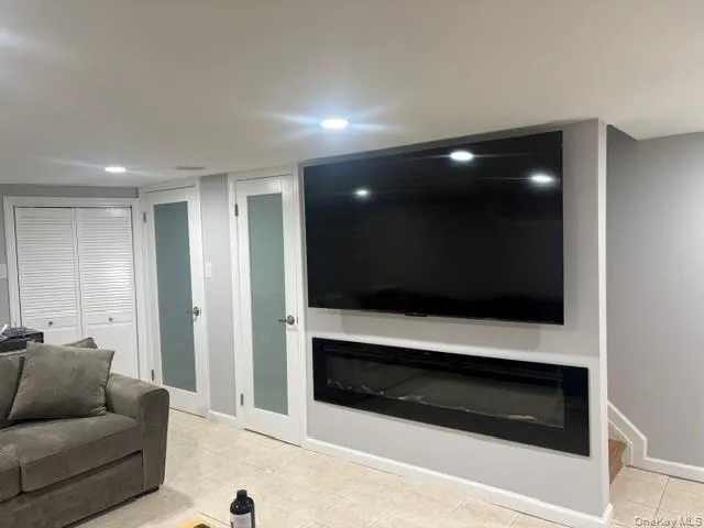 144-55 157th Street, New York, NY, 2 Bedrooms Bedrooms, 6 Rooms Rooms,1 BathroomBathrooms,Residential,For Rent,157th,0,1065931 144-55 157th Street, New York, NY, 2 Bedrooms Bedrooms, 6 Rooms Rooms,1 BathroomBathrooms,Residential,For Rent,157th,0,1065931