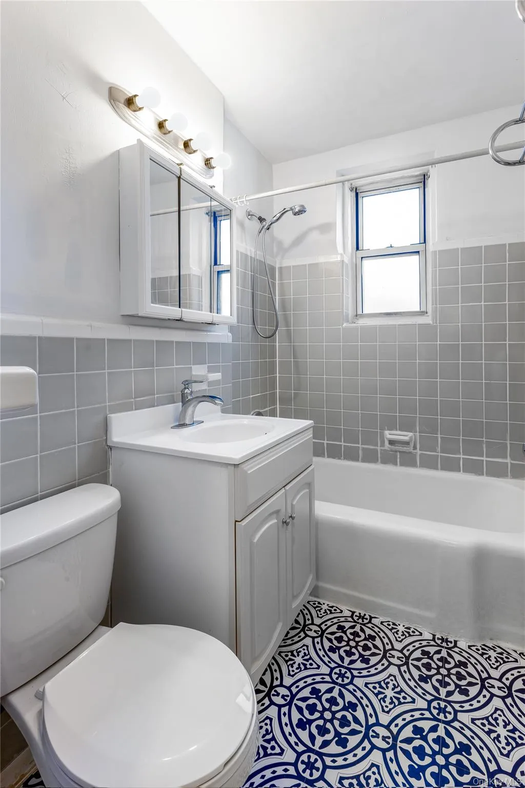 5645 Netherland Avenue, New York, NY, 1 Bedroom Bedrooms, 3 Rooms Rooms,1 BathroomBathrooms,Residential,For Rent,Netherland,0,1065935 5645 Netherland Avenue, New York, NY, 1 Bedroom Bedrooms, 3 Rooms Rooms,1 BathroomBathrooms,Residential,For Rent,Netherland,0,1065935
