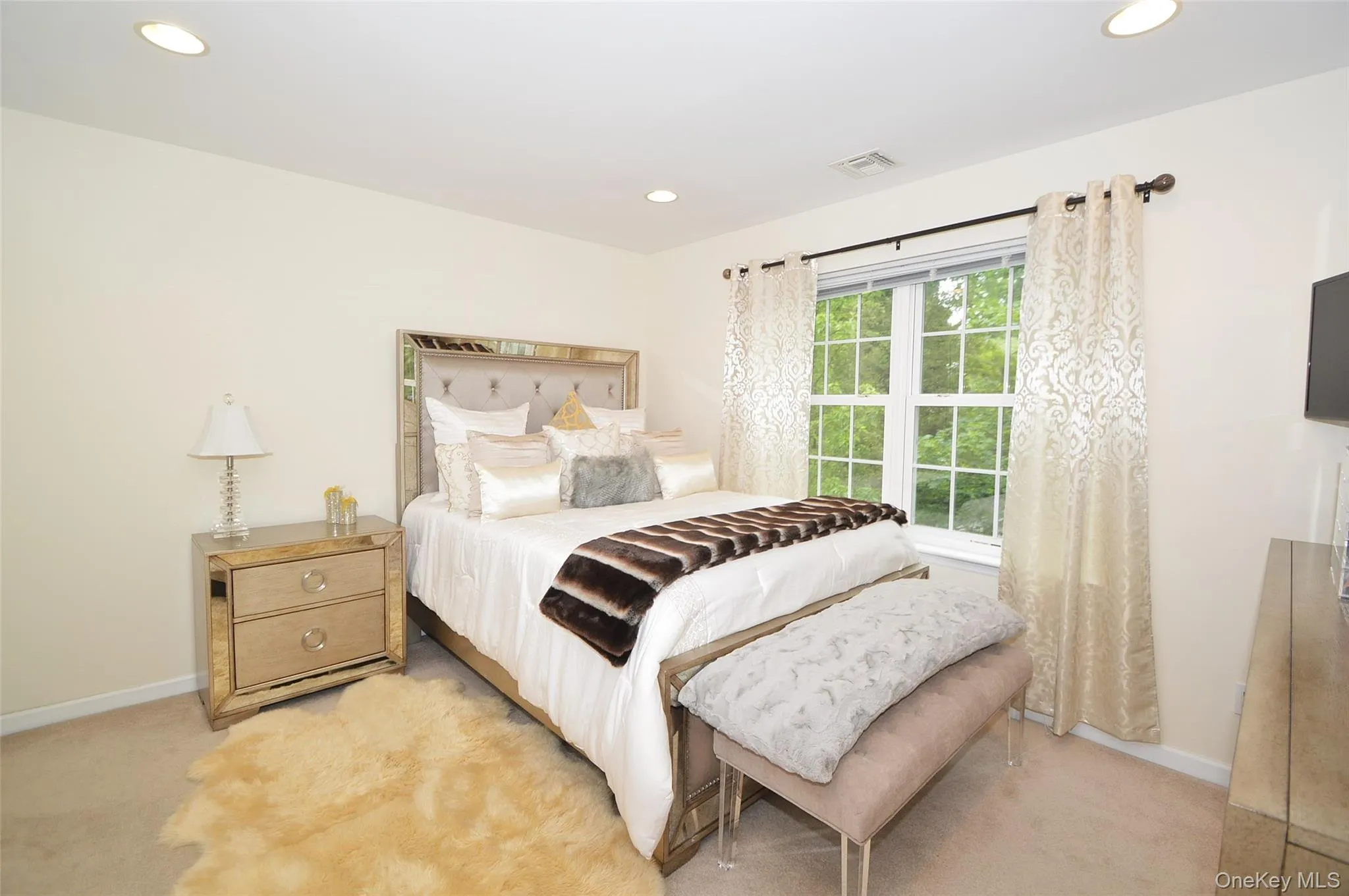 74 Firwood Road, North Hempstead, NY , With , 2 Bedroom , and , 6 Room , 2 Bathroom , For , Residential Lease , For Rent , 1065947 , MLSID,1065947 74 Firwood Road, North Hempstead, NY , With , 2 Bedroom , and , 6 Room , 2 Bathroom , For , Residential Lease , For Rent , 1065947 , MLSID,1065947