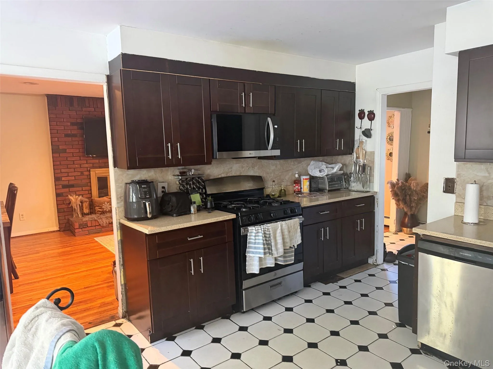 2346 Ocean Avenue, Islip, NY, 4 Bedrooms Bedrooms, 8 Rooms Rooms,2 BathroomsBathrooms,Residential,For Rent,Ocean,0,1065951 2346 Ocean Avenue, Islip, NY, 4 Bedrooms Bedrooms, 8 Rooms Rooms,2 BathroomsBathrooms,Residential,For Rent,Ocean,0,1065951