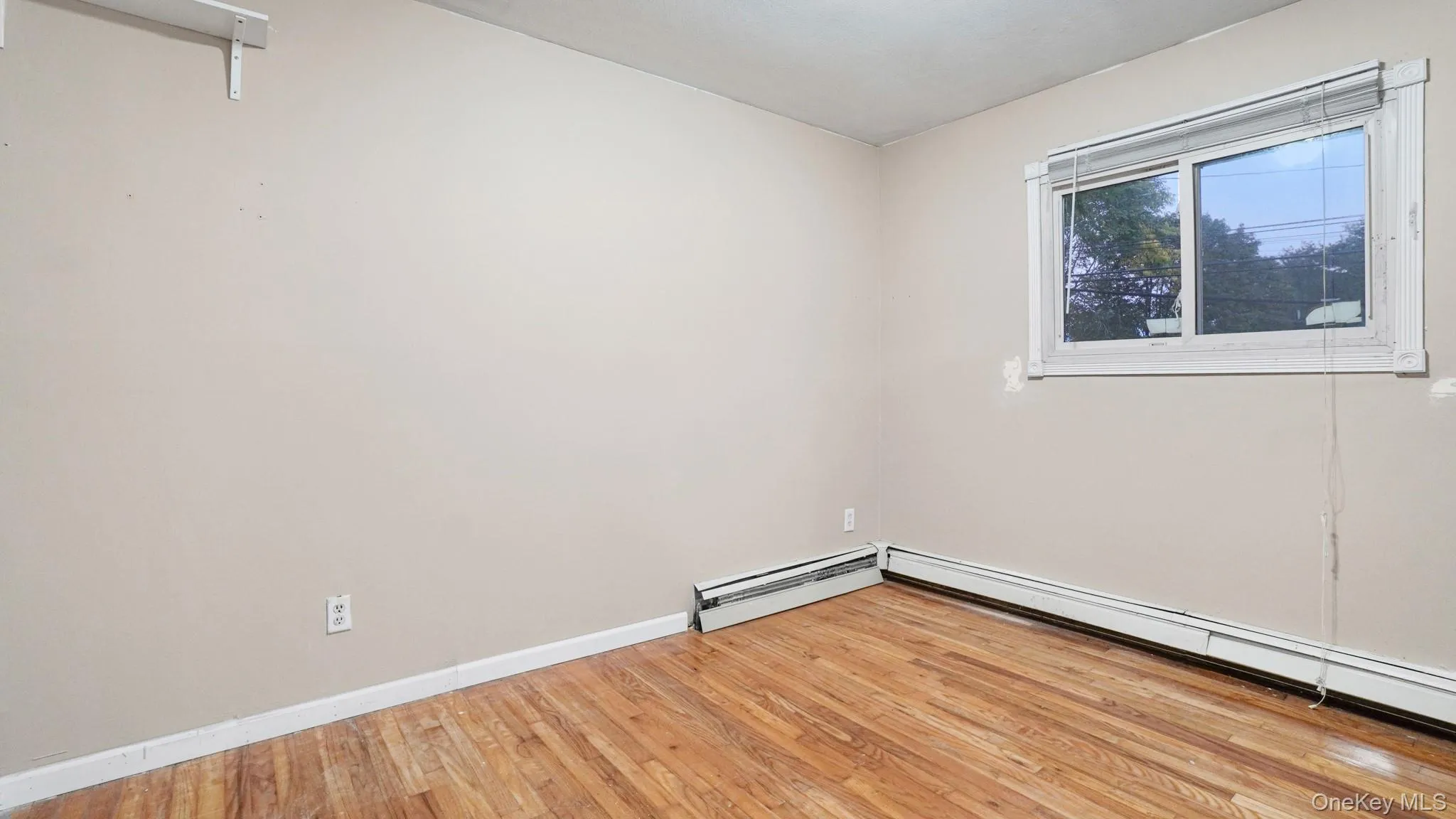 1596 Forks Road, Islip, NY, 4 Bedrooms Bedrooms, 8 Rooms Rooms,3 BathroomsBathrooms,Residential,For Rent,Forks,0,1065960 1596 Forks Road, Islip, NY, 4 Bedrooms Bedrooms, 8 Rooms Rooms,3 BathroomsBathrooms,Residential,For Rent,Forks,0,1065960