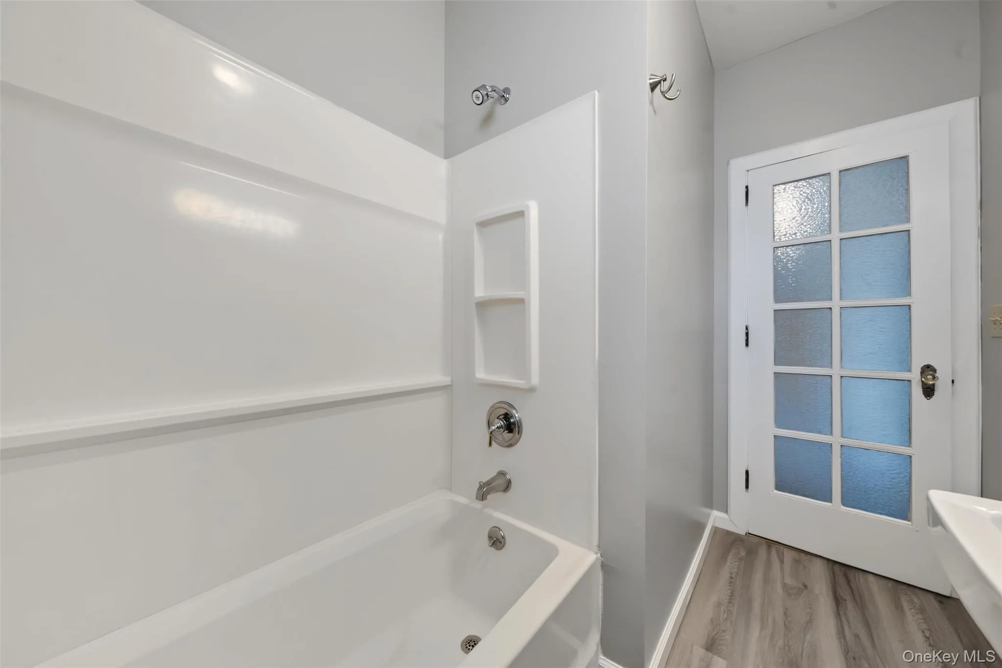 117 North Street, Middletown, NY , With , 1 Bedroom , and , 4 Room , 1 Bathroom , For , Residential Lease , For Rent , 1065962 , MLSID,1065962 117 North Street, Middletown, NY , With , 1 Bedroom , and , 4 Room , 1 Bathroom , For , Residential Lease , For Rent , 1065962 , MLSID,1065962