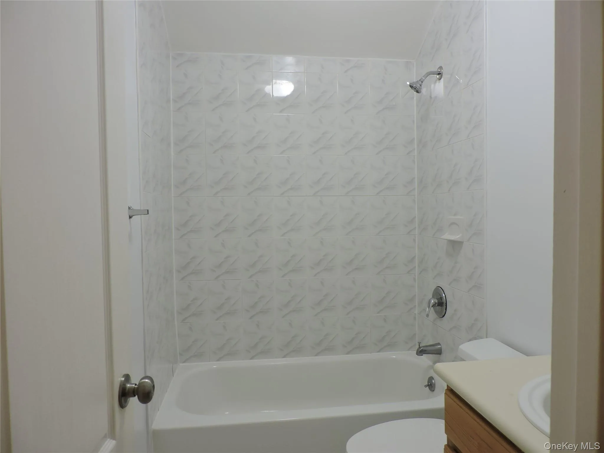 21942 141st Avenue, New York, NY , With , 3 Bedroom , and , 6 Room , 2 Bathroom , For , Residential Lease , For Rent , 1065973 , MLSID,1065973 21942 141st Avenue, New York, NY , With , 3 Bedroom , and , 6 Room , 2 Bathroom , For , Residential Lease , For Rent , 1065973 , MLSID,1065973