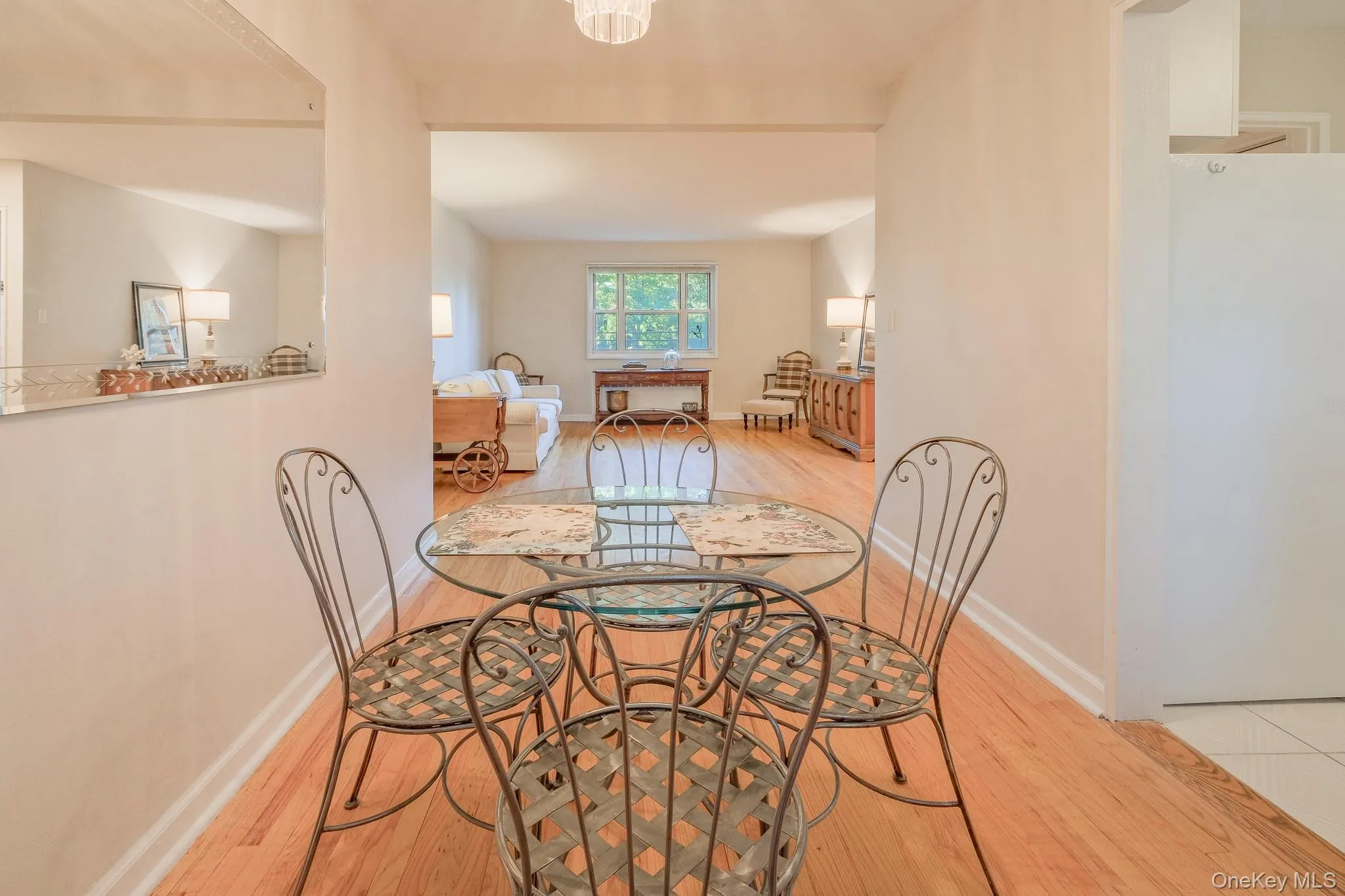 836 Broadway, Yonkers, NY, 2 Bedrooms Bedrooms, 5 Rooms Rooms,1 BathroomBathrooms,Residential,For Rent,Broadway,0,1065989 836 Broadway, Yonkers, NY, 2 Bedrooms Bedrooms, 5 Rooms Rooms,1 BathroomBathrooms,Residential,For Rent,Broadway,0,1065989