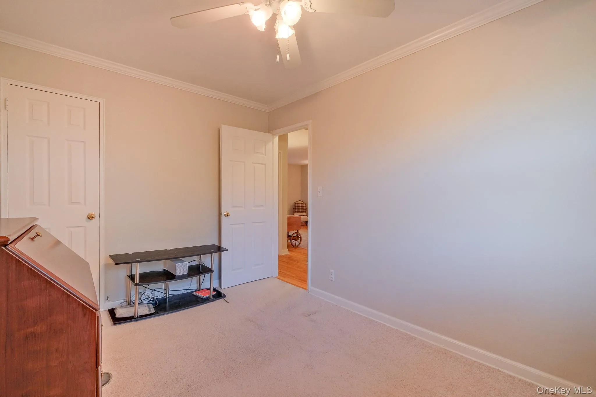 836 Broadway, Yonkers, NY, 2 Bedrooms Bedrooms, 5 Rooms Rooms,1 BathroomBathrooms,Residential,For Rent,Broadway,0,1065989 836 Broadway, Yonkers, NY, 2 Bedrooms Bedrooms, 5 Rooms Rooms,1 BathroomBathrooms,Residential,For Rent,Broadway,0,1065989