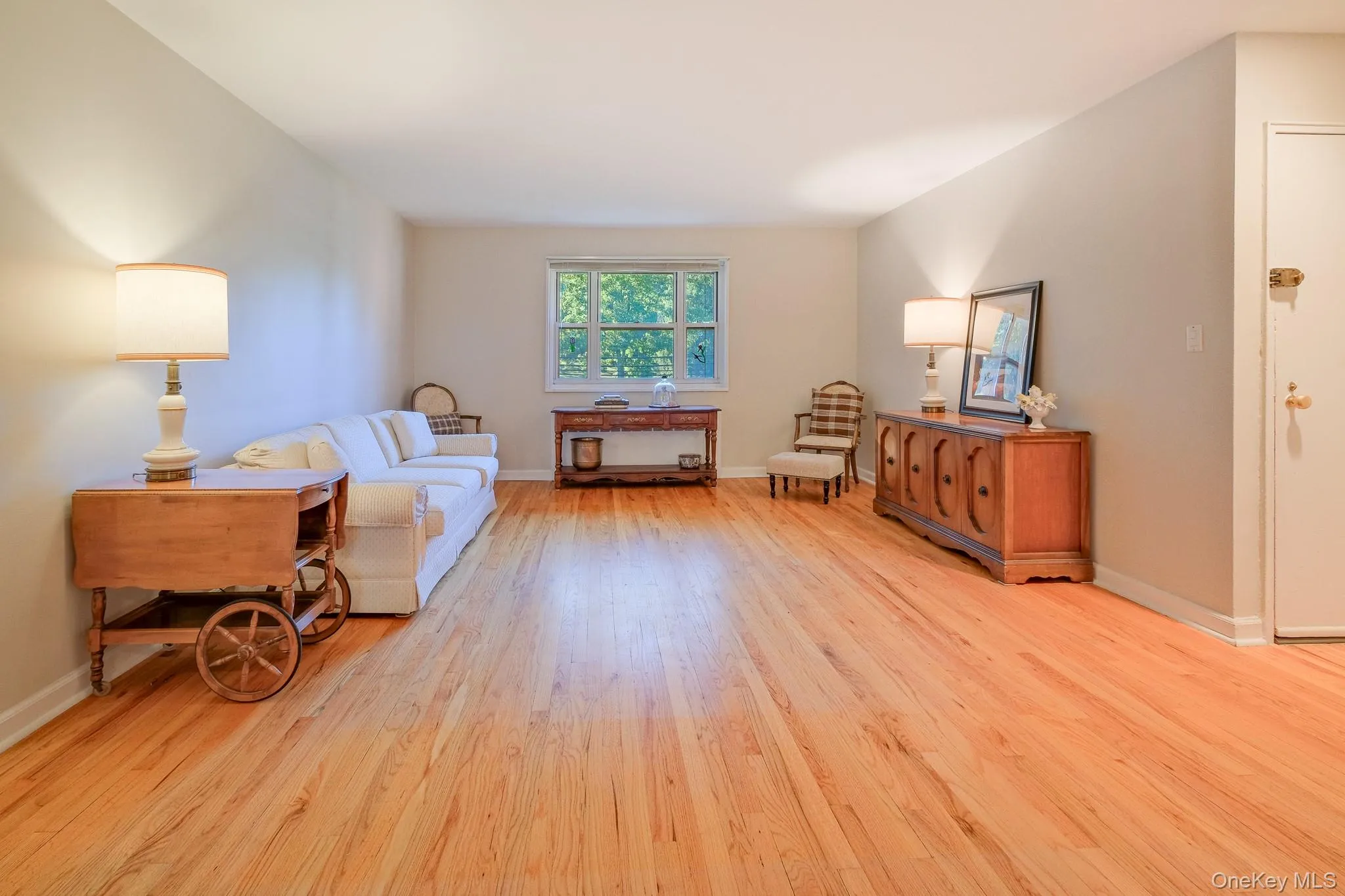836 Broadway, Yonkers, NY, 2 Bedrooms Bedrooms, 5 Rooms Rooms,1 BathroomBathrooms,Residential,For Rent,Broadway,0,1065989 836 Broadway, Yonkers, NY, 2 Bedrooms Bedrooms, 5 Rooms Rooms,1 BathroomBathrooms,Residential,For Rent,Broadway,0,1065989