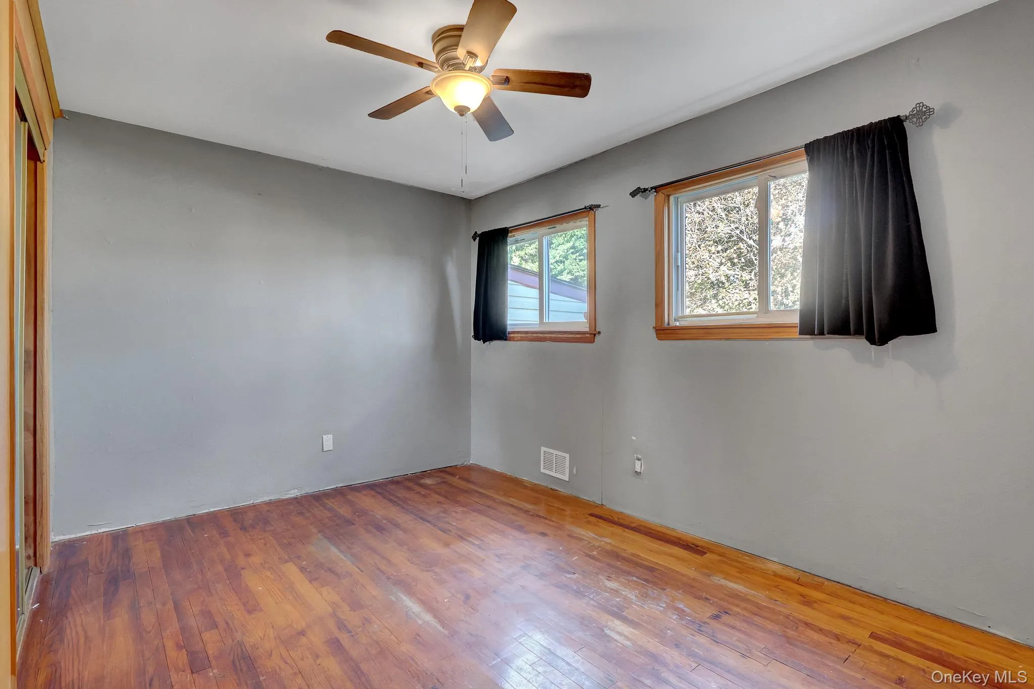 247 Delaware Avenue, Islip, NY, 6 Bedrooms Bedrooms, 12 Rooms Rooms,3 BathroomsBathrooms,Residential,For Rent,Delaware,0,1066009 247 Delaware Avenue, Islip, NY, 6 Bedrooms Bedrooms, 12 Rooms Rooms,3 BathroomsBathrooms,Residential,For Rent,Delaware,0,1066009