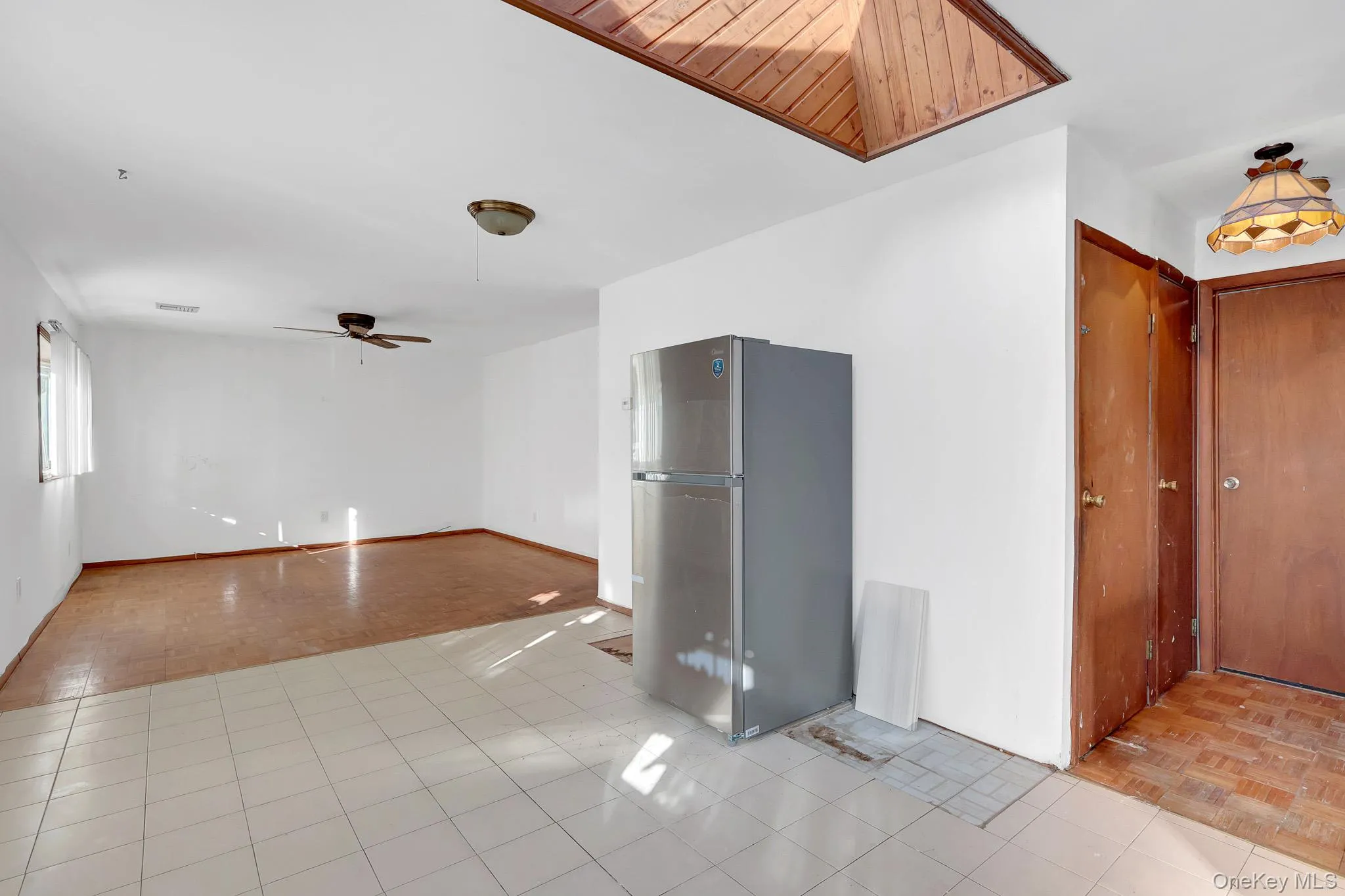 247 Delaware Avenue, Islip, NY, 6 Bedrooms Bedrooms, 12 Rooms Rooms,3 BathroomsBathrooms,Residential,For Rent,Delaware,0,1066009 247 Delaware Avenue, Islip, NY, 6 Bedrooms Bedrooms, 12 Rooms Rooms,3 BathroomsBathrooms,Residential,For Rent,Delaware,0,1066009