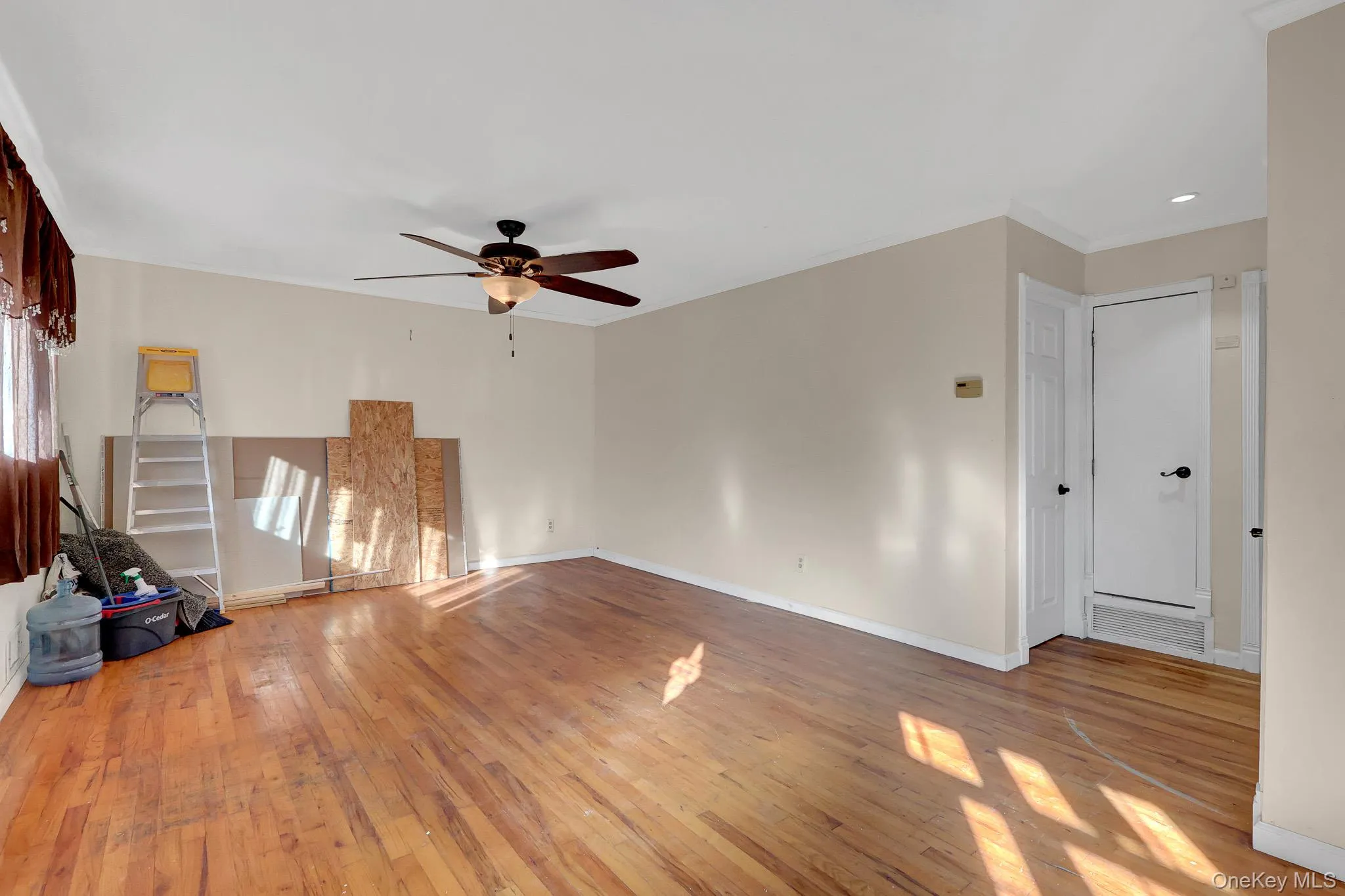 247 Delaware Avenue, Islip, NY, 6 Bedrooms Bedrooms, 12 Rooms Rooms,3 BathroomsBathrooms,Residential,For Rent,Delaware,0,1066009 247 Delaware Avenue, Islip, NY, 6 Bedrooms Bedrooms, 12 Rooms Rooms,3 BathroomsBathrooms,Residential,For Rent,Delaware,0,1066009
