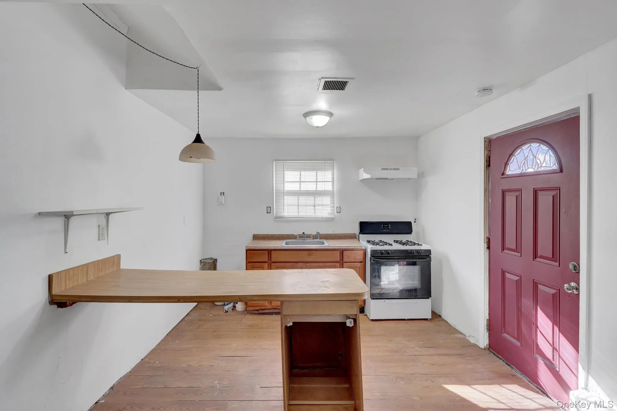 247 Delaware Avenue, Islip, NY, 6 Bedrooms Bedrooms, 12 Rooms Rooms,3 BathroomsBathrooms,Residential,For Rent,Delaware,0,1066009 247 Delaware Avenue, Islip, NY, 6 Bedrooms Bedrooms, 12 Rooms Rooms,3 BathroomsBathrooms,Residential,For Rent,Delaware,0,1066009