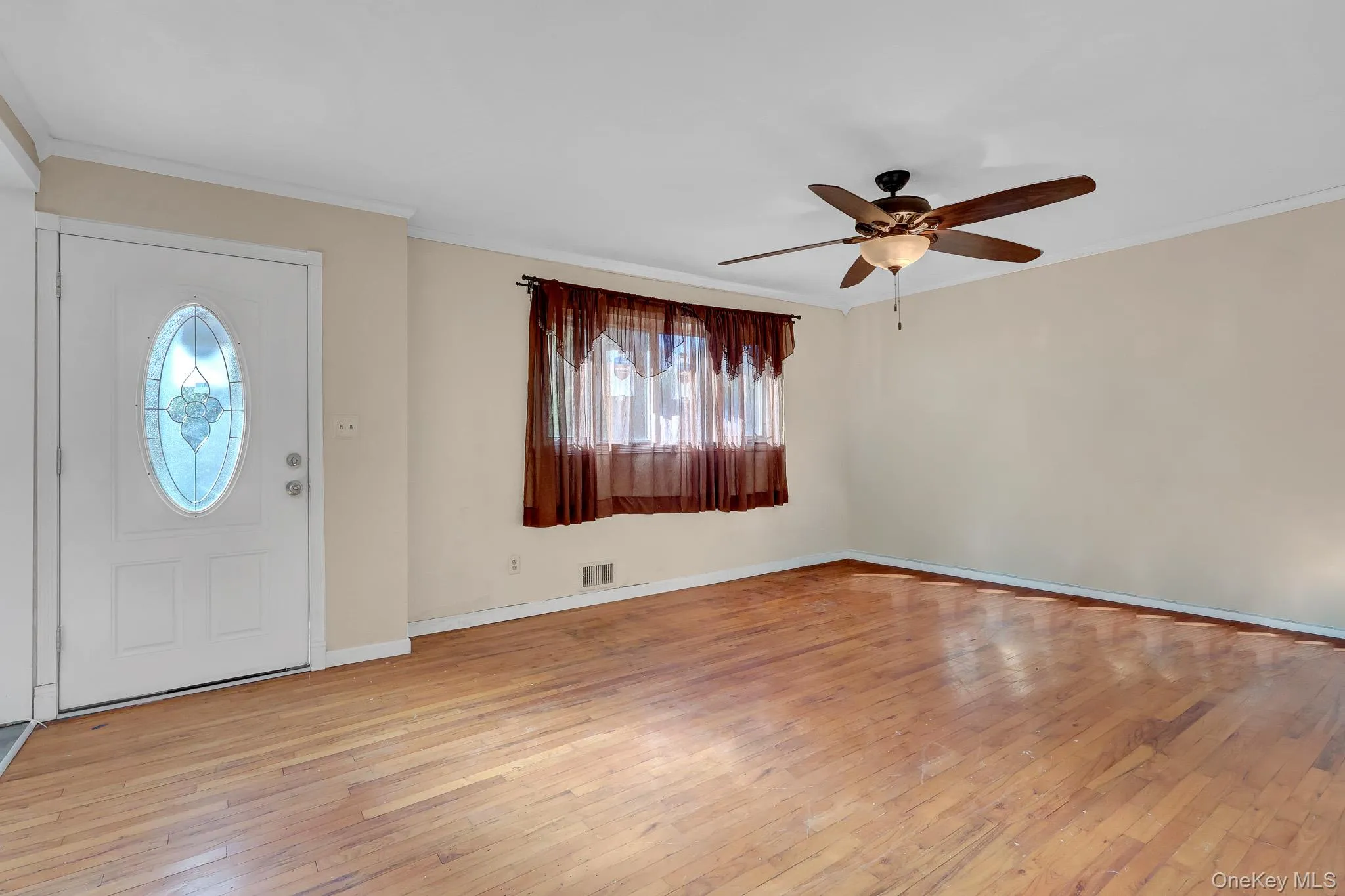 247 Delaware Avenue, Islip, NY, 6 Bedrooms Bedrooms, 12 Rooms Rooms,3 BathroomsBathrooms,Residential,For Rent,Delaware,0,1066009 247 Delaware Avenue, Islip, NY, 6 Bedrooms Bedrooms, 12 Rooms Rooms,3 BathroomsBathrooms,Residential,For Rent,Delaware,0,1066009