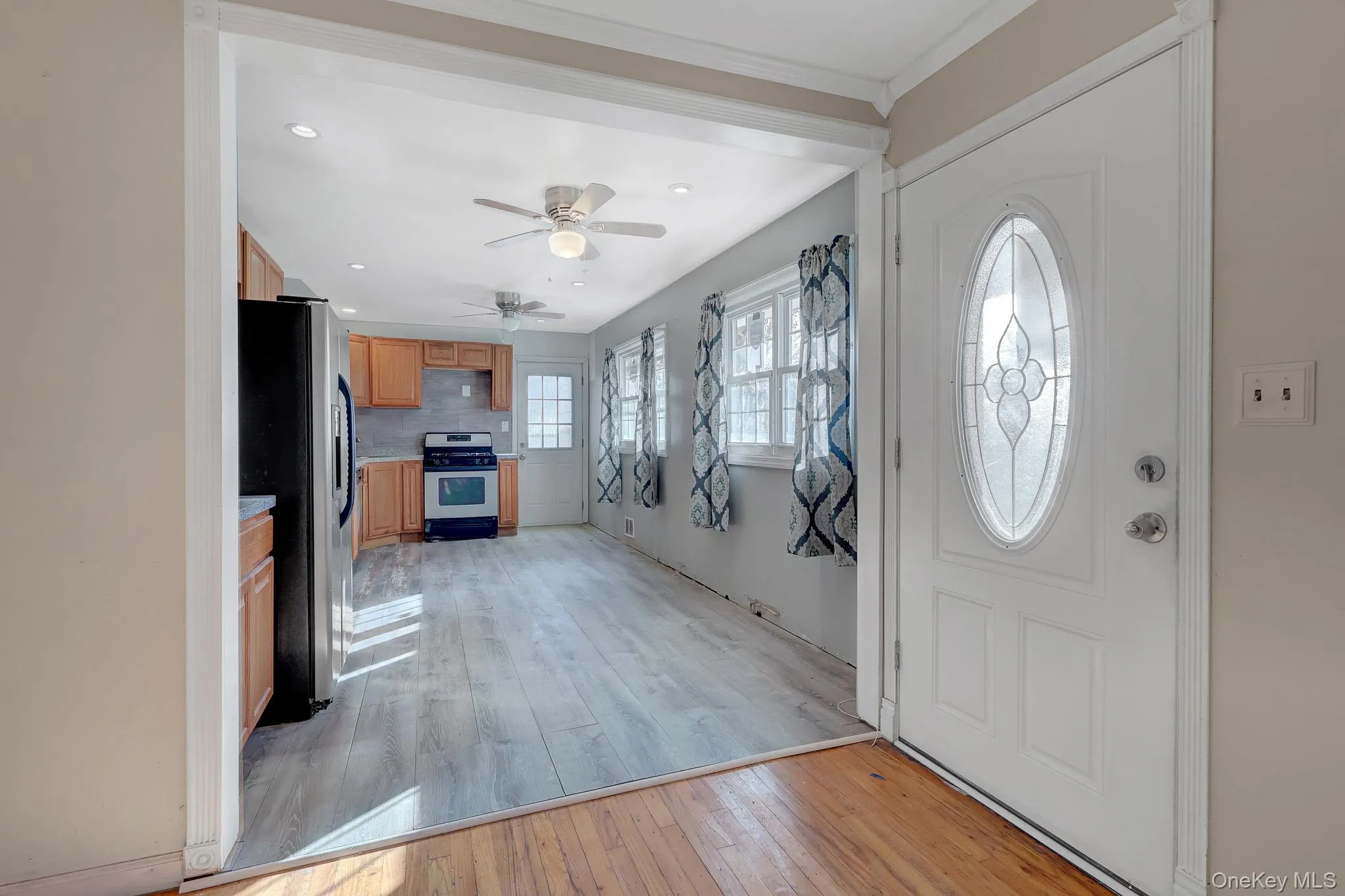 247 Delaware Avenue, Islip, NY, 6 Bedrooms Bedrooms, 12 Rooms Rooms,3 BathroomsBathrooms,Residential,For Rent,Delaware,0,1066009 247 Delaware Avenue, Islip, NY, 6 Bedrooms Bedrooms, 12 Rooms Rooms,3 BathroomsBathrooms,Residential,For Rent,Delaware,0,1066009