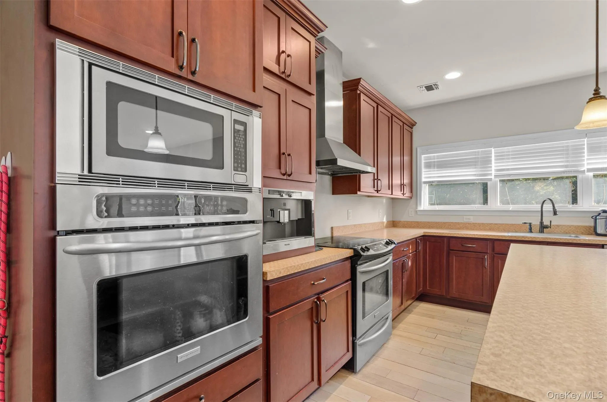 13 Horstead Court, Brookhaven, NY, 4 Bedrooms Bedrooms, 10 Rooms Rooms,2 BathroomsBathrooms,Residential,For Rent,Horstead,0,1066019 13 Horstead Court, Brookhaven, NY, 4 Bedrooms Bedrooms, 10 Rooms Rooms,2 BathroomsBathrooms,Residential,For Rent,Horstead,0,1066019