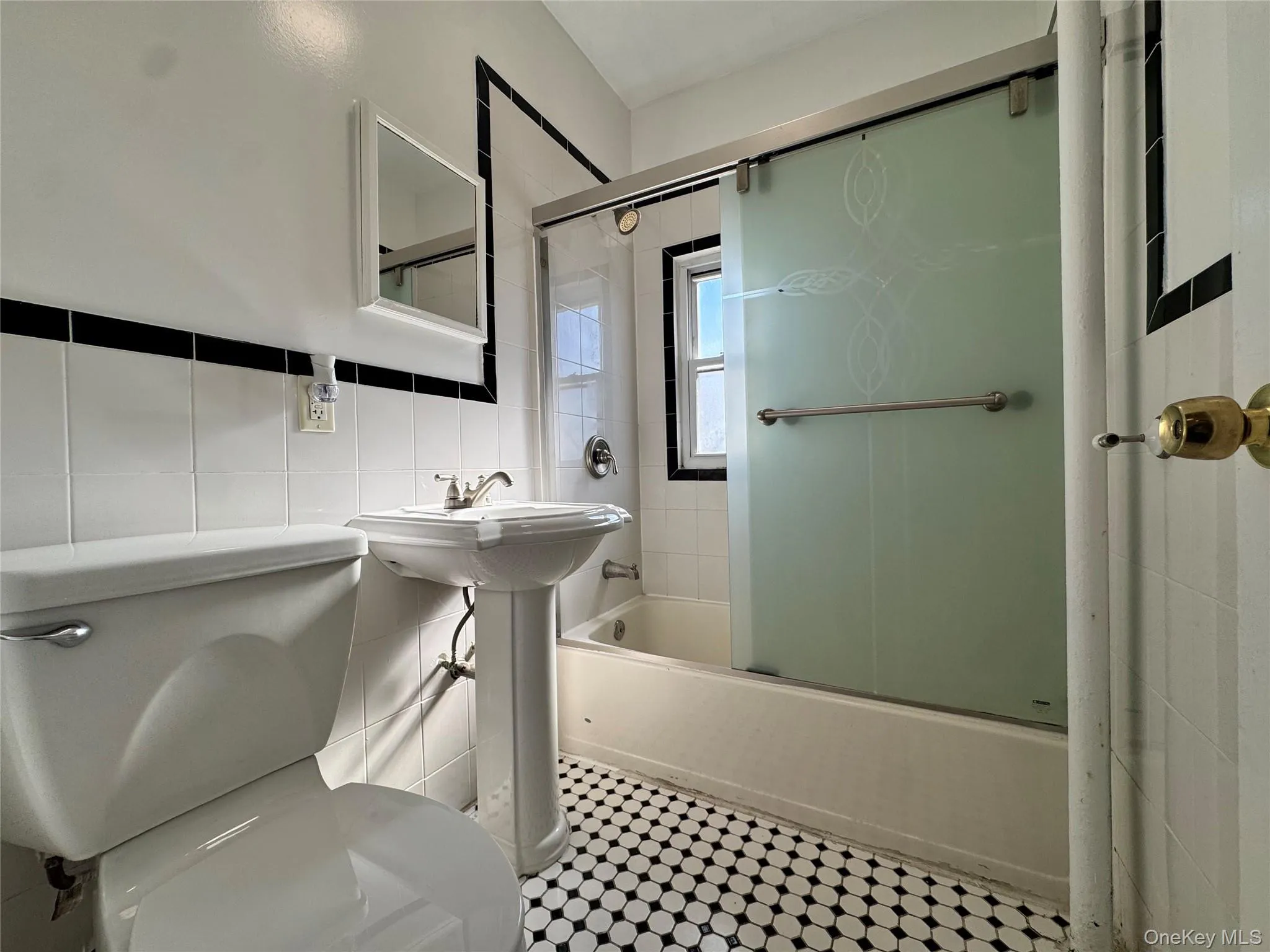 24-56 33rd Street, New York, NY , With , 1 Bedroom , and , 4 Room , 1 Bathroom , For , Residential Lease , For Rent , 1066027 , MLSID,1066027 24-56 33rd Street, New York, NY , With , 1 Bedroom , and , 4 Room , 1 Bathroom , For , Residential Lease , For Rent , 1066027 , MLSID,1066027