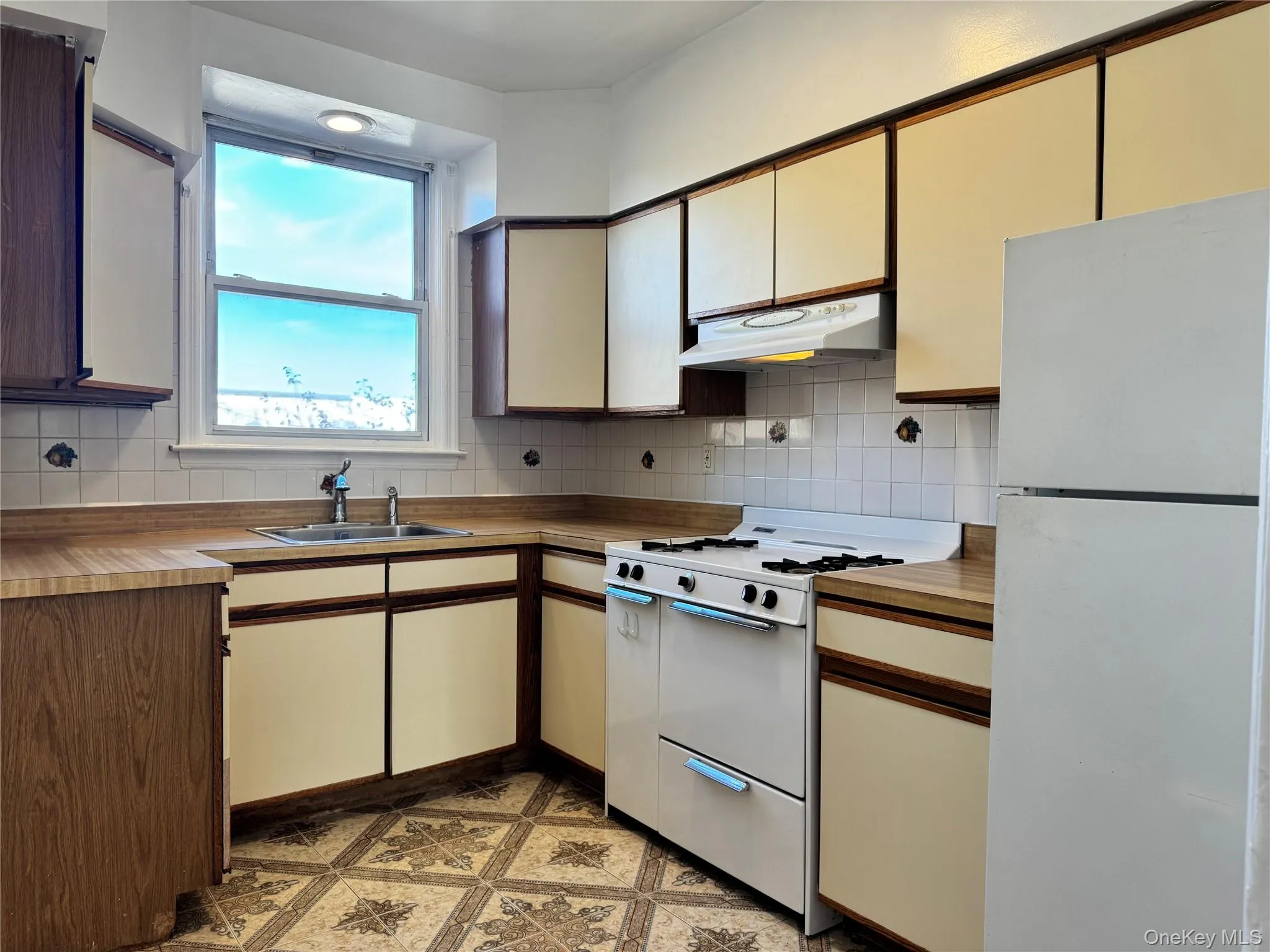 24-56 33rd Street, New York, NY , With , 1 Bedroom , and , 4 Room , 1 Bathroom , For , Residential Lease , For Rent , 1066027 , MLSID,1066027 24-56 33rd Street, New York, NY , With , 1 Bedroom , and , 4 Room , 1 Bathroom , For , Residential Lease , For Rent , 1066027 , MLSID,1066027
