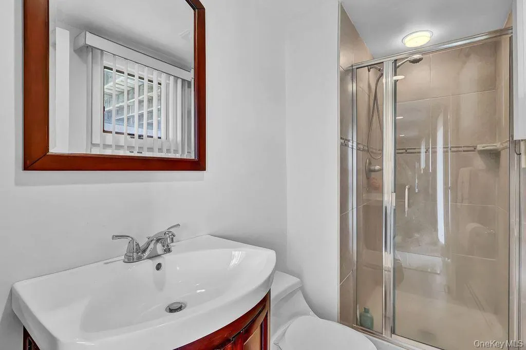 3727 Oceanside Road, Hempstead, NY, 4 Bedrooms Bedrooms, 3 Rooms Rooms,2 BathroomsBathrooms,Residential,For Rent,Oceanside,0,1066046 3727 Oceanside Road, Hempstead, NY, 4 Bedrooms Bedrooms, 3 Rooms Rooms,2 BathroomsBathrooms,Residential,For Rent,Oceanside,0,1066046