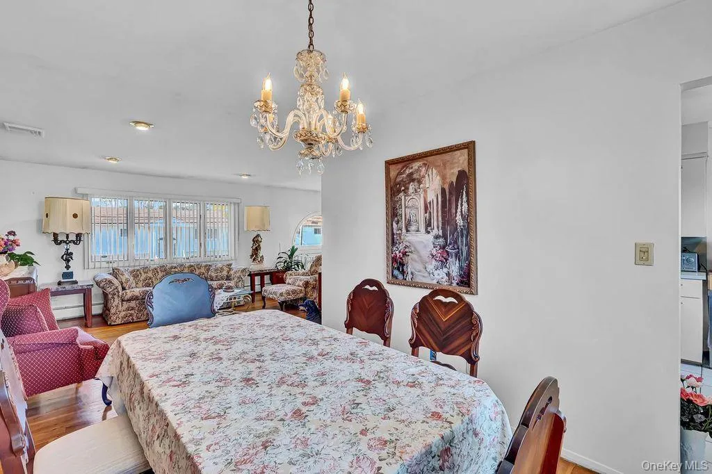 3727 Oceanside Road, Hempstead, NY, 4 Bedrooms Bedrooms, 3 Rooms Rooms,2 BathroomsBathrooms,Residential,For Rent,Oceanside,0,1066046 3727 Oceanside Road, Hempstead, NY, 4 Bedrooms Bedrooms, 3 Rooms Rooms,2 BathroomsBathrooms,Residential,For Rent,Oceanside,0,1066046
