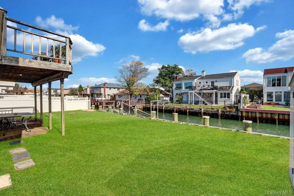 3727 Oceanside Road, Hempstead, NY, 4 Bedrooms Bedrooms, 3 Rooms Rooms,2 BathroomsBathrooms,Residential,For Rent,Oceanside,0,1066046 3727 Oceanside Road, Hempstead, NY, 4 Bedrooms Bedrooms, 3 Rooms Rooms,2 BathroomsBathrooms,Residential,For Rent,Oceanside,0,1066046