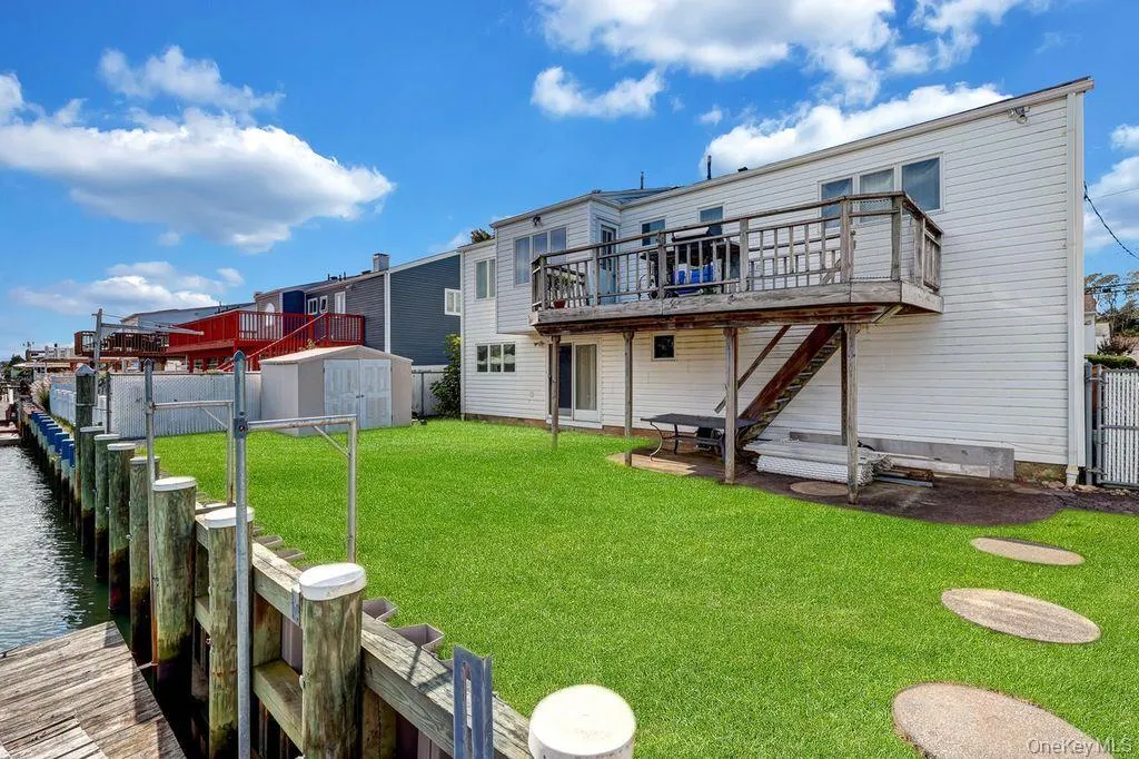 3727 Oceanside Road, Hempstead, NY, 4 Bedrooms Bedrooms, 3 Rooms Rooms,2 BathroomsBathrooms,Residential,For Rent,Oceanside,0,1066046 3727 Oceanside Road, Hempstead, NY, 4 Bedrooms Bedrooms, 3 Rooms Rooms,2 BathroomsBathrooms,Residential,For Rent,Oceanside,0,1066046