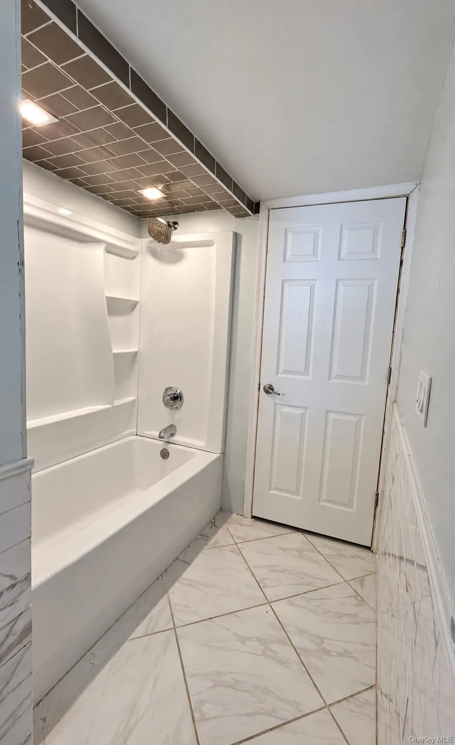 13 Oneida Trail, Lumberland, NY , With , 4 Bedroom , and , 9 Room , 1 Bathroom , For , Residential Lease , For Rent , 1066052 , MLSID,1066052 13 Oneida Trail, Lumberland, NY , With , 4 Bedroom , and , 9 Room , 1 Bathroom , For , Residential Lease , For Rent , 1066052 , MLSID,1066052