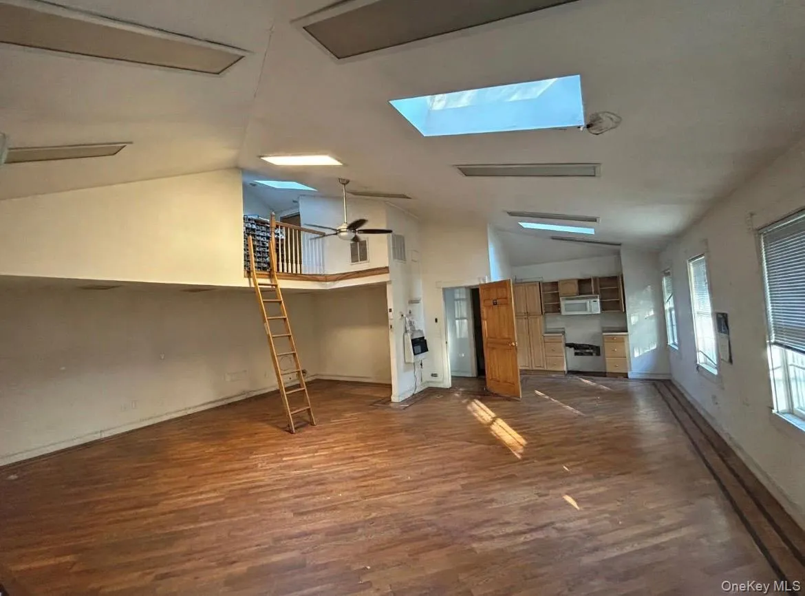 227 Mountain Road, Clarkstown, NY, 3 Bedrooms Bedrooms, 7 Rooms Rooms,3 BathroomsBathrooms,Residential,For Rent,Mountain,0,1066053 227 Mountain Road, Clarkstown, NY, 3 Bedrooms Bedrooms, 7 Rooms Rooms,3 BathroomsBathrooms,Residential,For Rent,Mountain,0,1066053