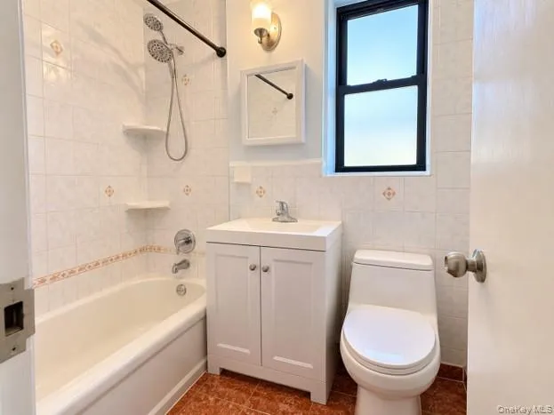 149-05 79th Avenue, New York, NY, 1 Bedroom Bedrooms, 5 Rooms Rooms,1 BathroomBathrooms,Residential,For Rent,79th,0,1066058 149-05 79th Avenue, New York, NY, 1 Bedroom Bedrooms, 5 Rooms Rooms,1 BathroomBathrooms,Residential,For Rent,79th,0,1066058