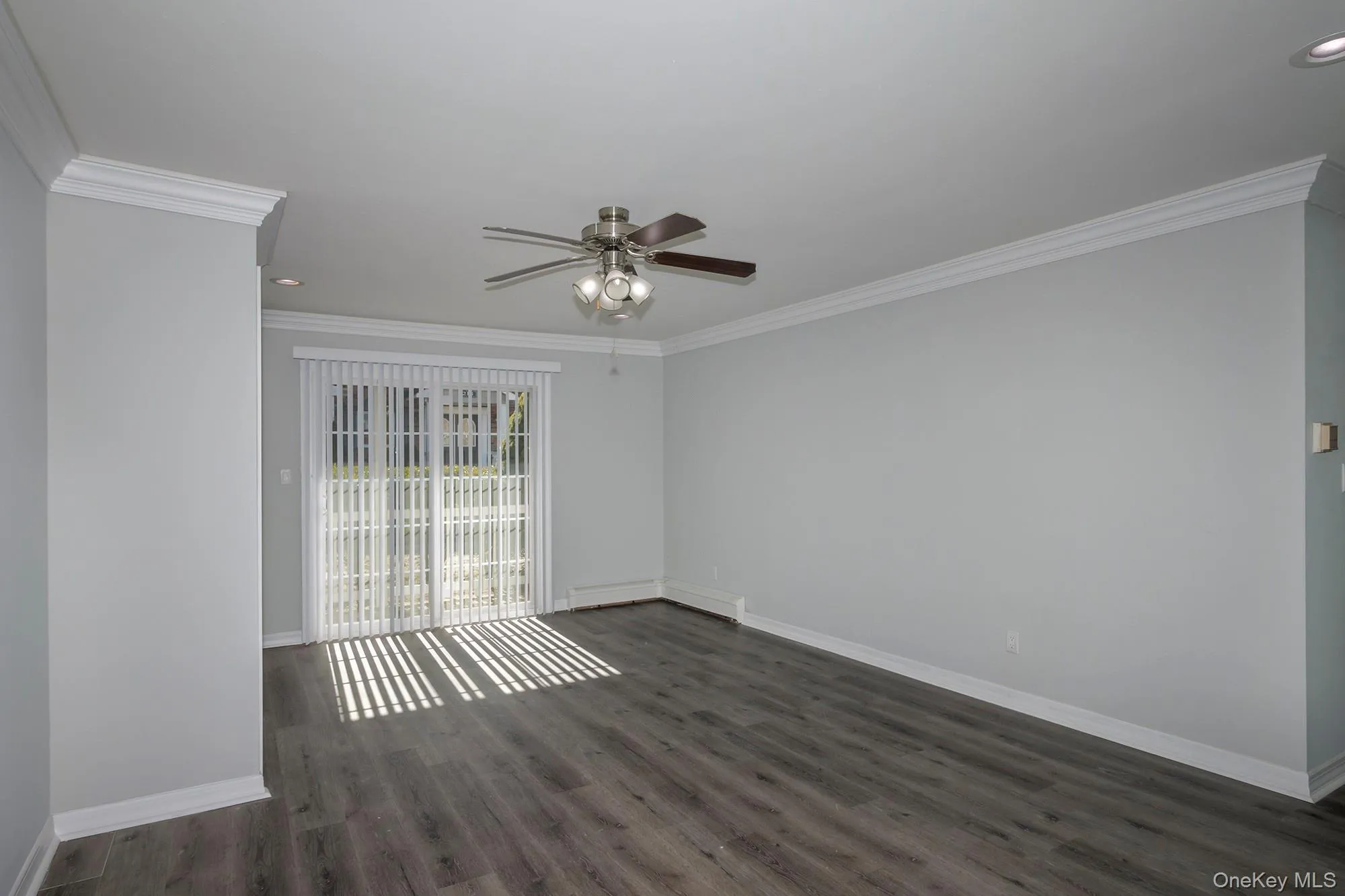 226 Lakeland Avenue, Islip, NY, 1 Bedroom Bedrooms, 4 Rooms Rooms,1 BathroomBathrooms,Residential Lease,For Rent,Lakeland,0,1066081 226 Lakeland Avenue, Islip, NY, 1 Bedroom Bedrooms, 4 Rooms Rooms,1 BathroomBathrooms,Residential Lease,For Rent,Lakeland,0,1066081