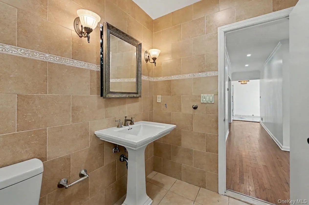 68 Brendon Hill Road, Scarsdale, NY , With , 3 Bedroom , and , 7 Room , 2 Bathroom , For , Residential Lease , For Rent , 1066097 , MLSID,1066097 68 Brendon Hill Road, Scarsdale, NY , With , 3 Bedroom , and , 7 Room , 2 Bathroom , For , Residential Lease , For Rent , 1066097 , MLSID,1066097