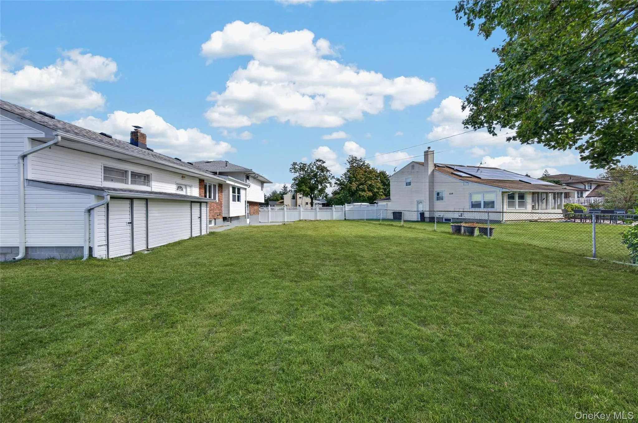 8 Whitebirch, Smithtown, NY, 4 Bedrooms Bedrooms, 10 Rooms Rooms,2 BathroomsBathrooms,Residential,For Rent,Whitebirch,0,1066102 8 Whitebirch, Smithtown, NY, 4 Bedrooms Bedrooms, 10 Rooms Rooms,2 BathroomsBathrooms,Residential,For Rent,Whitebirch,0,1066102