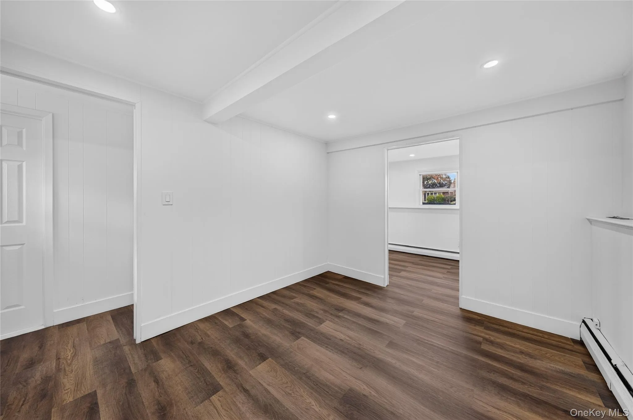8 Whitebirch, Smithtown, NY, 4 Bedrooms Bedrooms, 10 Rooms Rooms,2 BathroomsBathrooms,Residential,For Rent,Whitebirch,0,1066102 8 Whitebirch, Smithtown, NY, 4 Bedrooms Bedrooms, 10 Rooms Rooms,2 BathroomsBathrooms,Residential,For Rent,Whitebirch,0,1066102